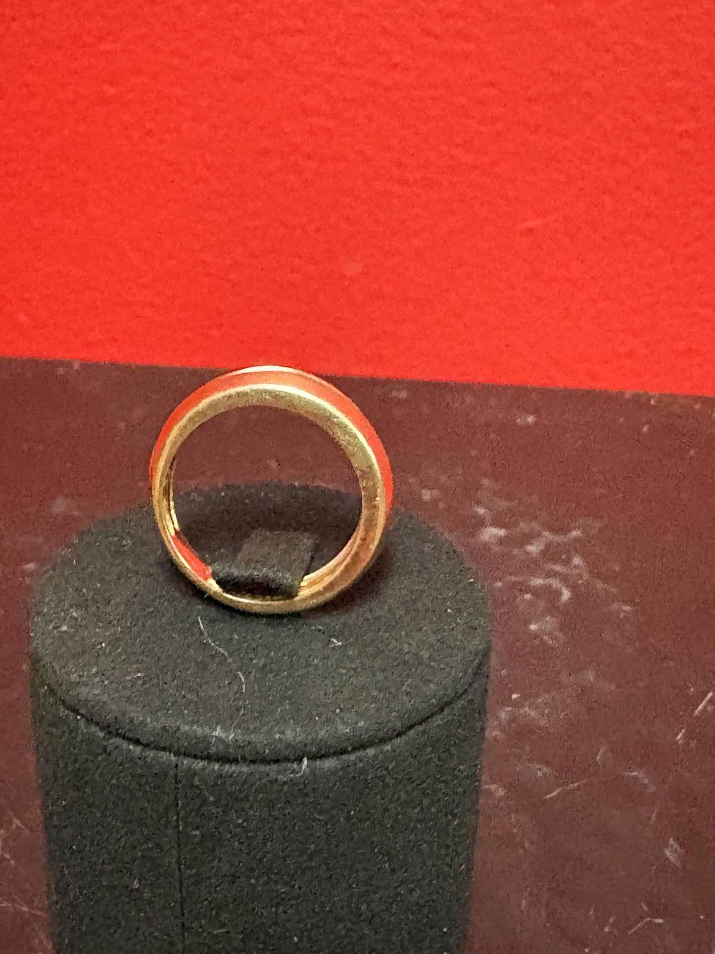 Beautiful 10k gold Diamond Ring  11 diamonds  great condition size 6.25 - B