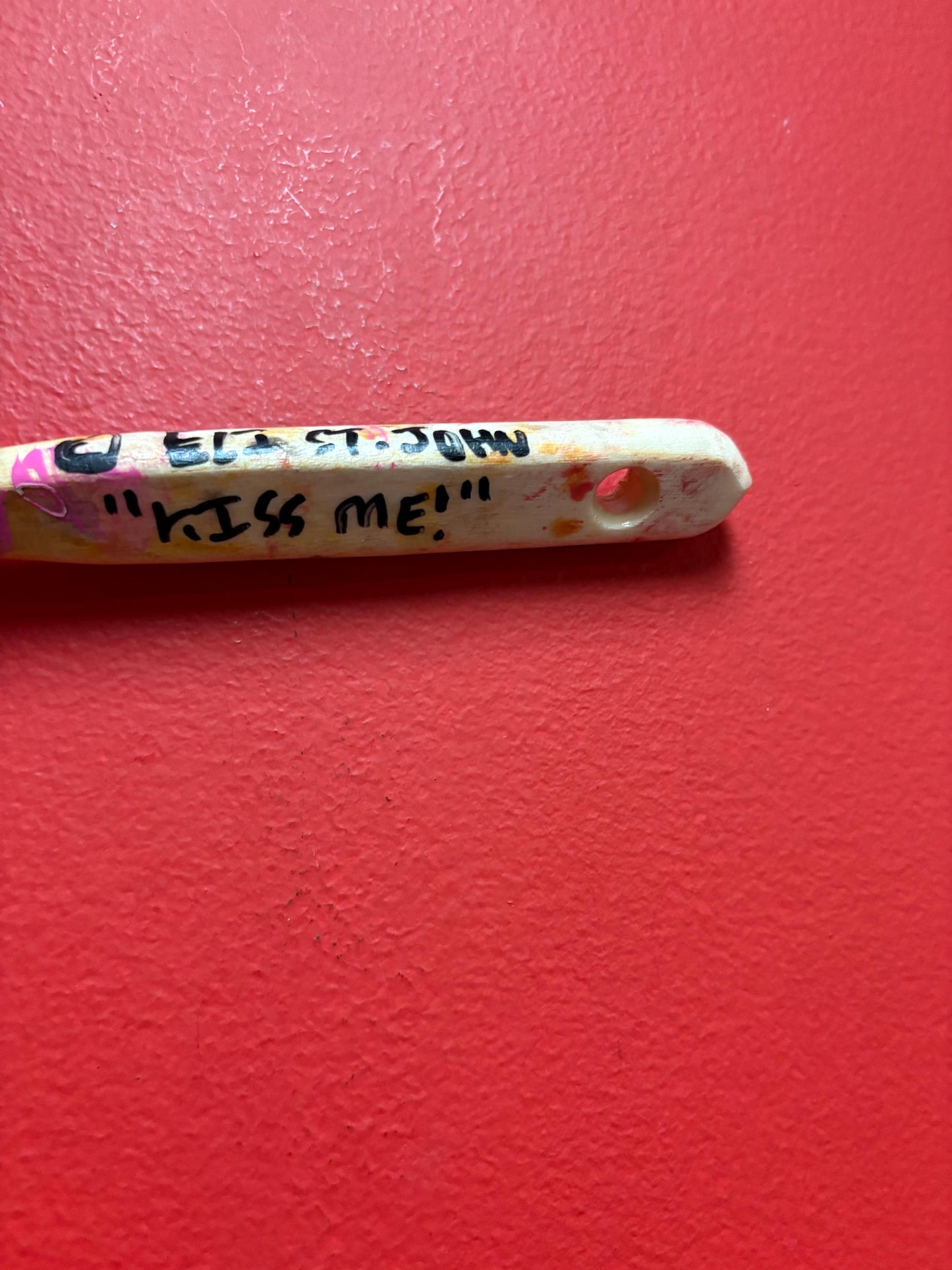 Very cool 11 inch long Vancouver Eli visually impaired artist Eli St. John kiss me paintbrush  wow