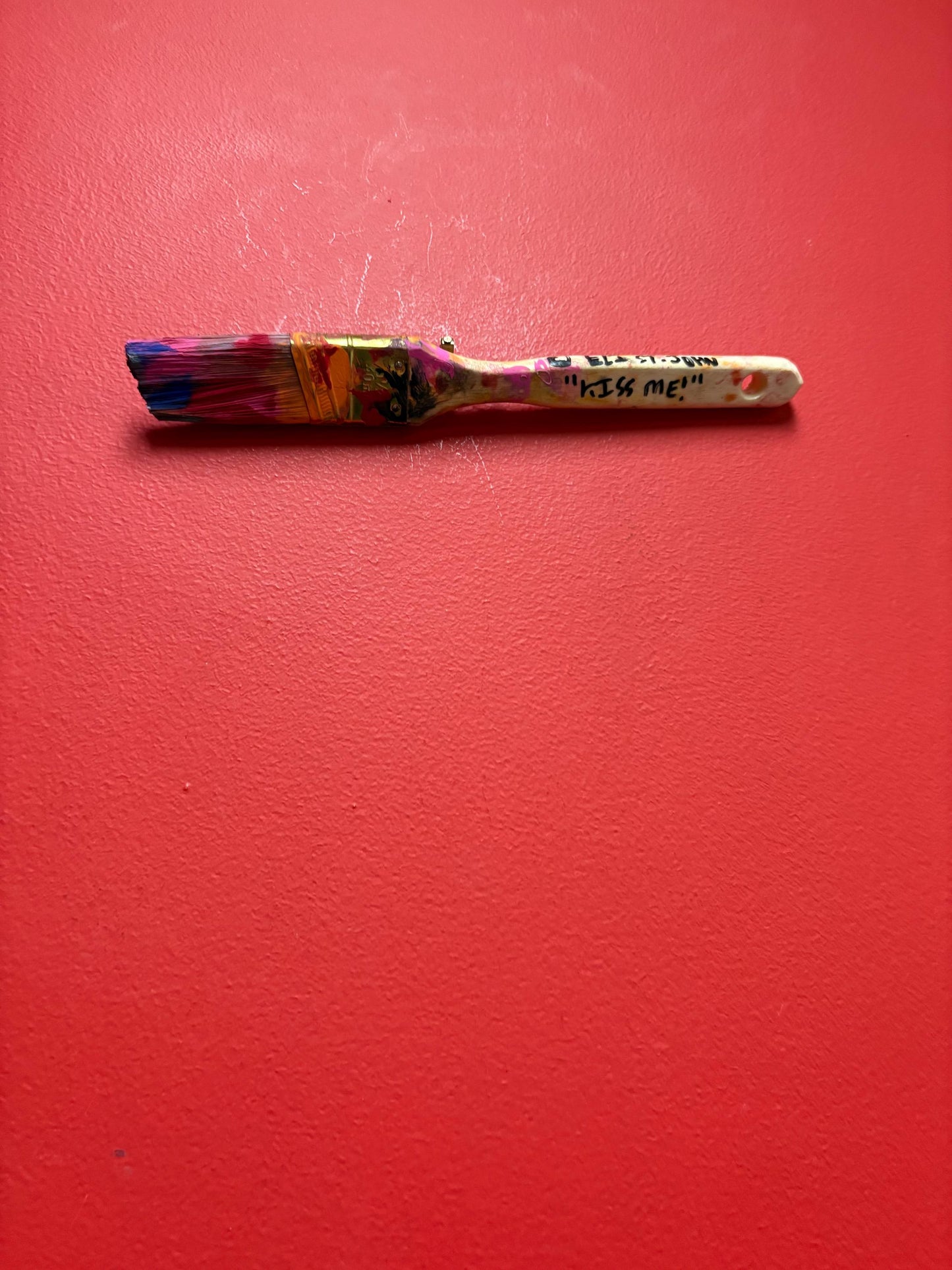 Very cool 11 inch long Vancouver Eli visually impaired artist Eli St. John kiss me paintbrush  wow