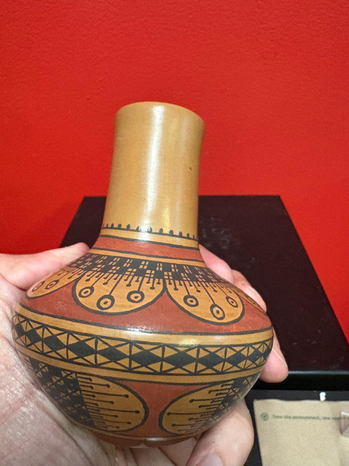 Beautiful 5 inch tall South American pottery vase  great decoration and perfect condition