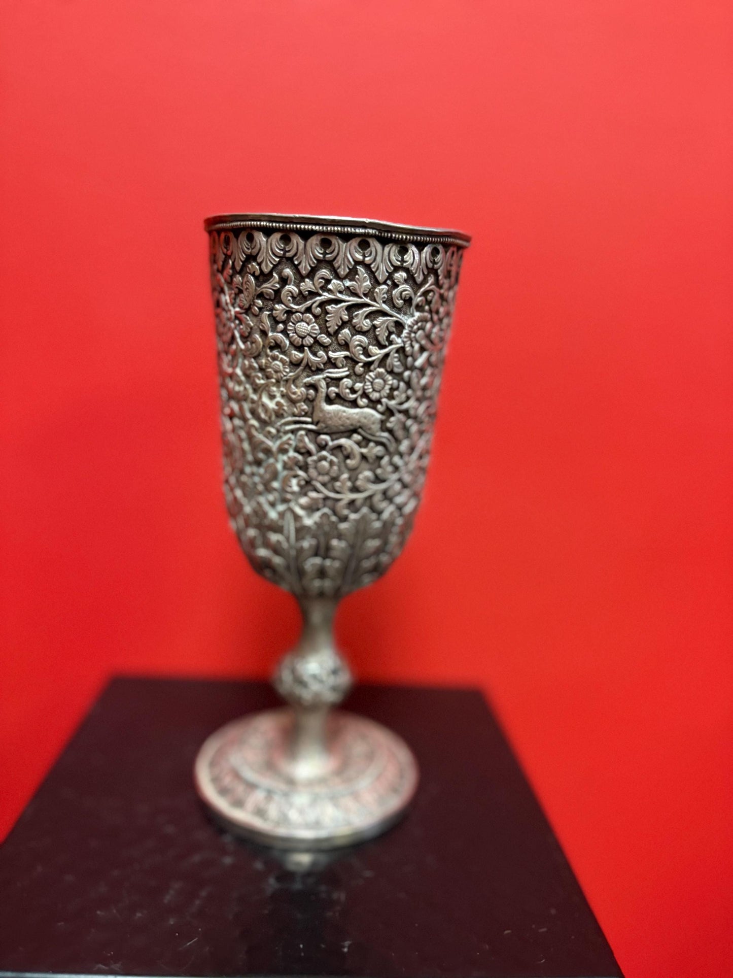 Stunning solid silver tested Indian Raj goblet chalice with beautiful detailing - 8 inches tall and 480 g see photos - masterpiece