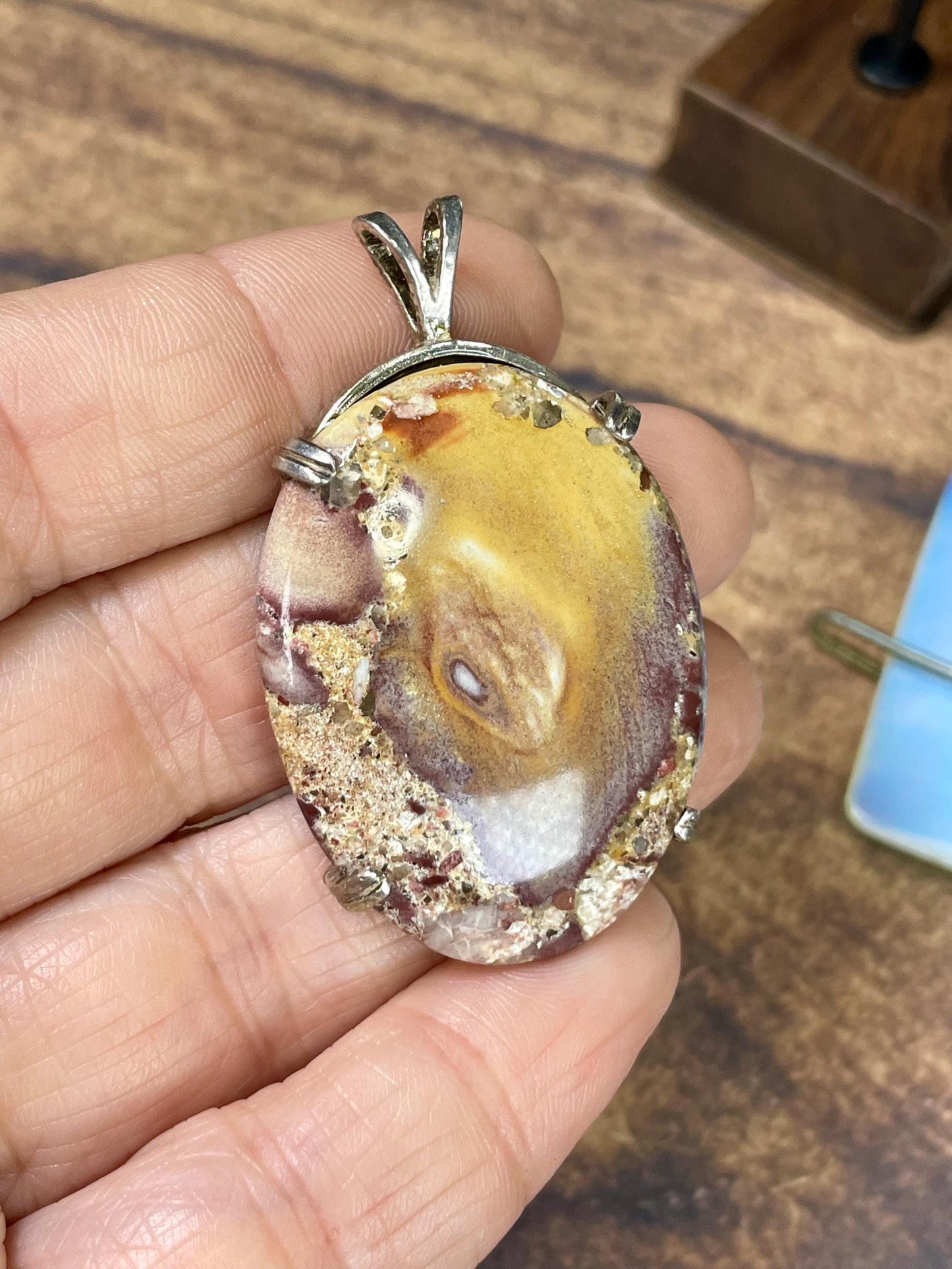 Fabulous job lot of 5 pendants and Shell Earrings perfect for gifts or a reseller