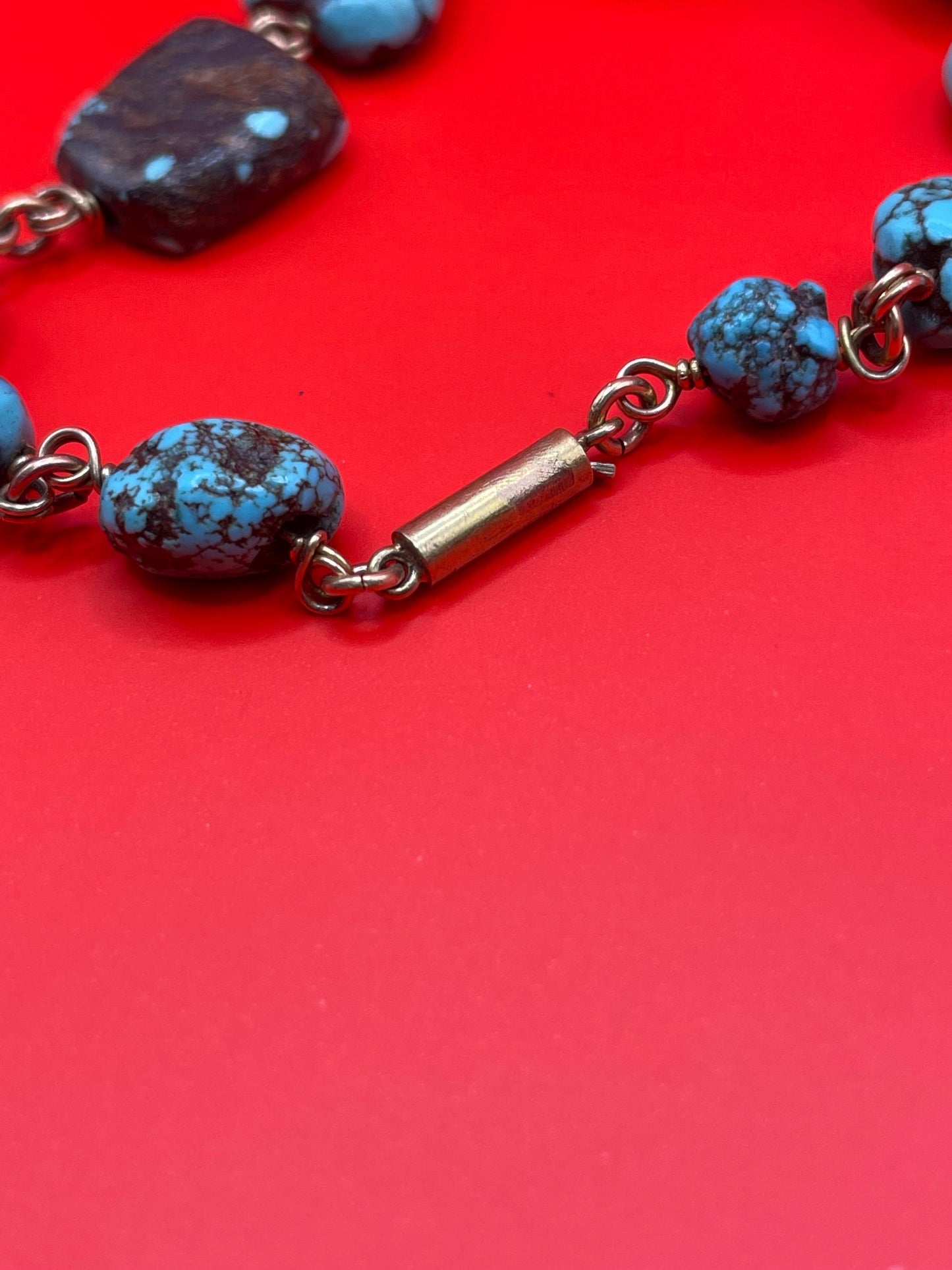 Lovely 7.25 inch unclasped untested gold and turquoise bracelet - B