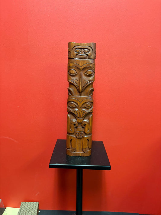 Fabulous older indigenous first nations Pacific Northwest coast totem pole - 14 inches- cedar - great detail hang or stand  signed - RS