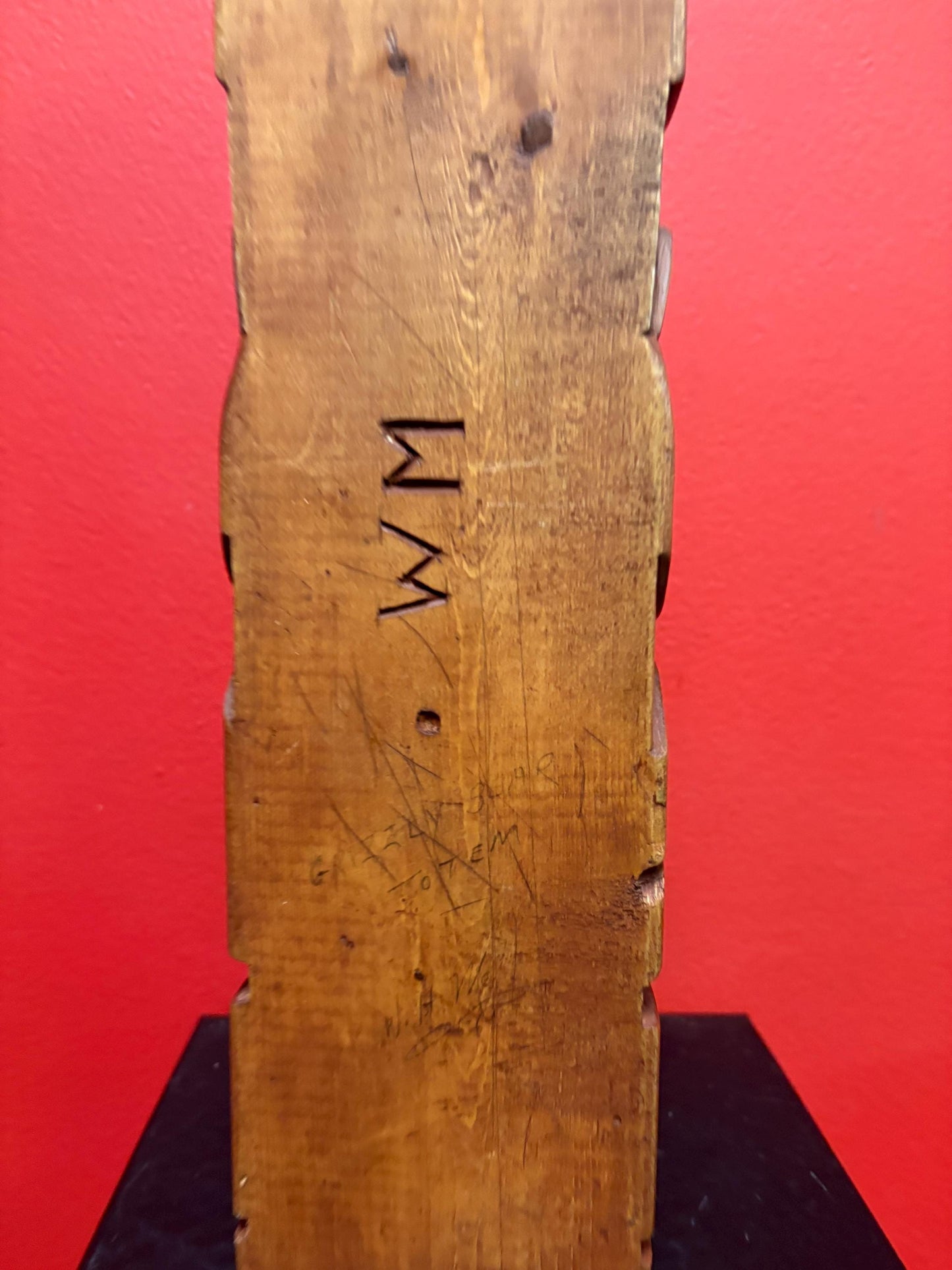 Fabulous older indigenous first nations Pacific Northwest coast totem pole - 14 inches- cedar - great detail hang or stand  signed - RS