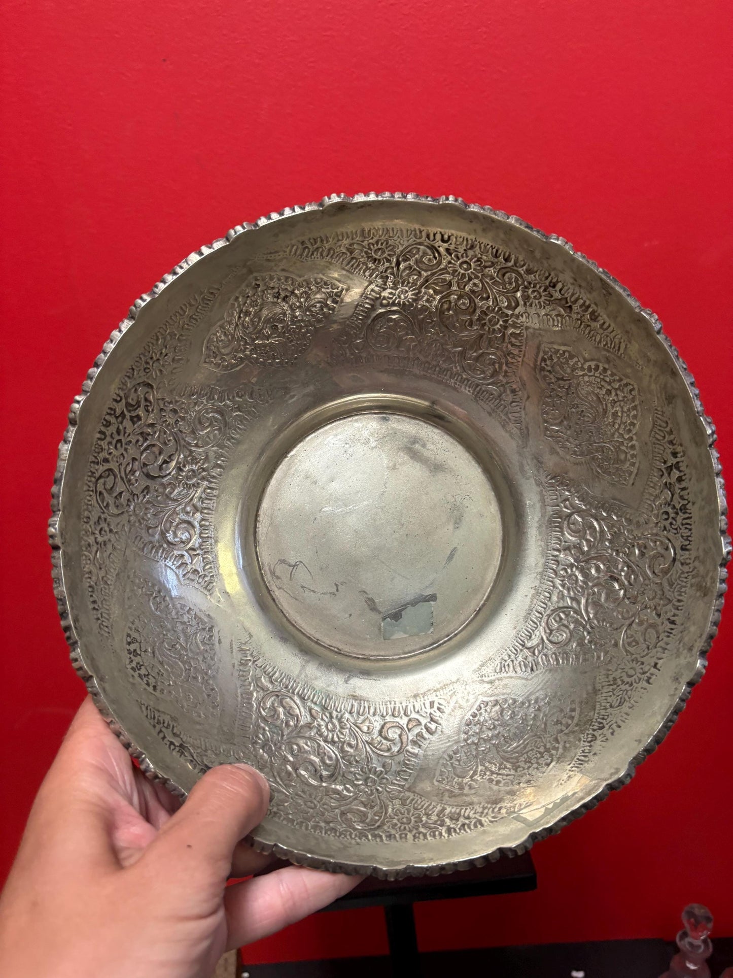 Stunning antique English silver plated, heavily decorated bowl  10 x 6 high  great quality and perfect gift  wow price