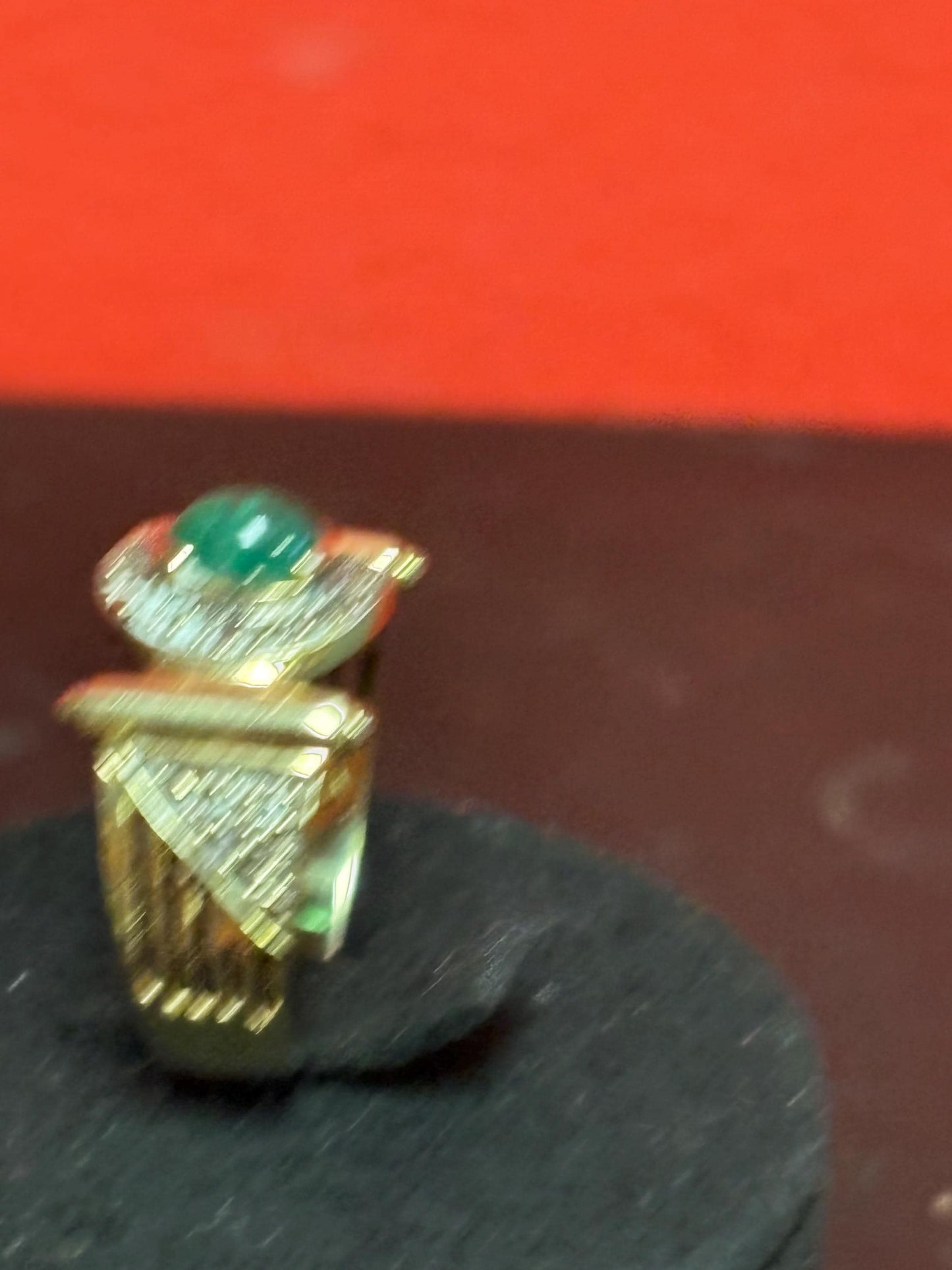 Beautiful 14 karat yellow  gold with emerald and diamonds  size 8  lovely condition - B