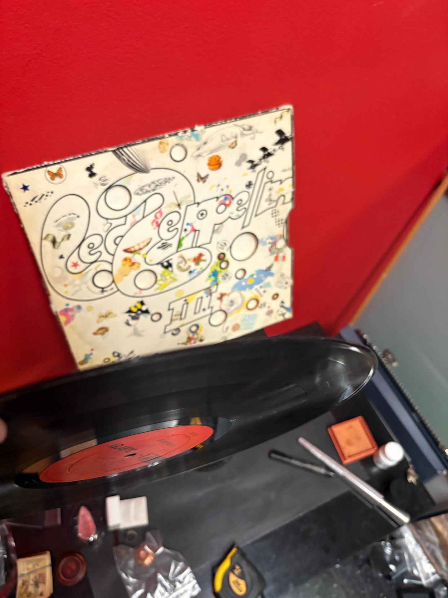 Rare amazing authentic led zeppelin III  red press  pretty good condition  see photos great value