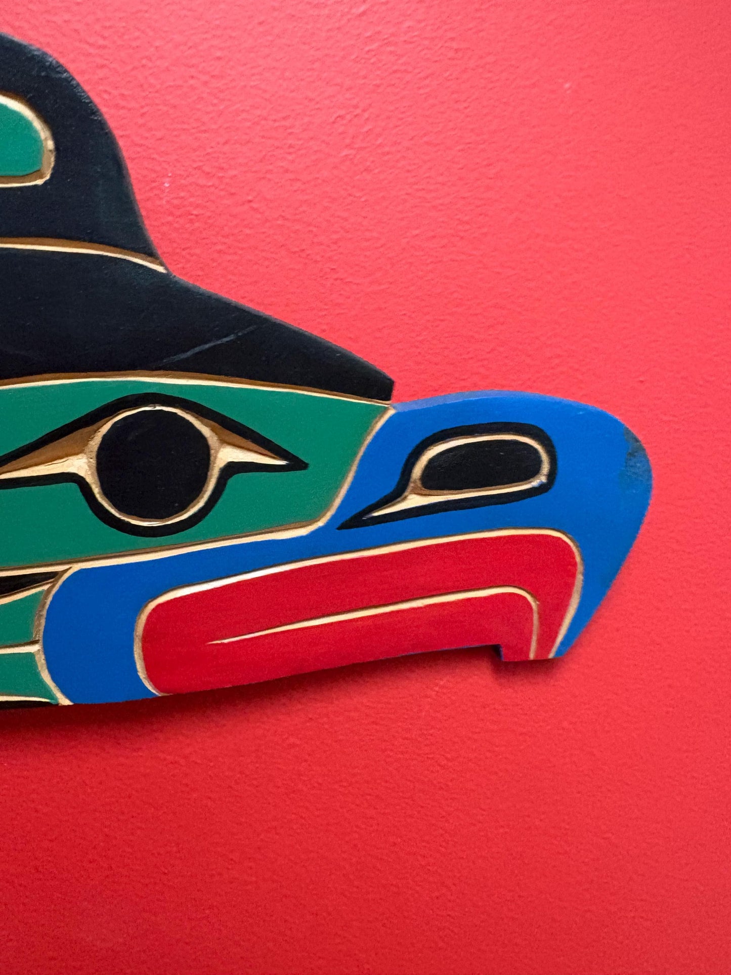 Beautiful signed indigenous first nations pacific north West Coast 14 by 7  inch polychrome painted Kolus plaque  good value