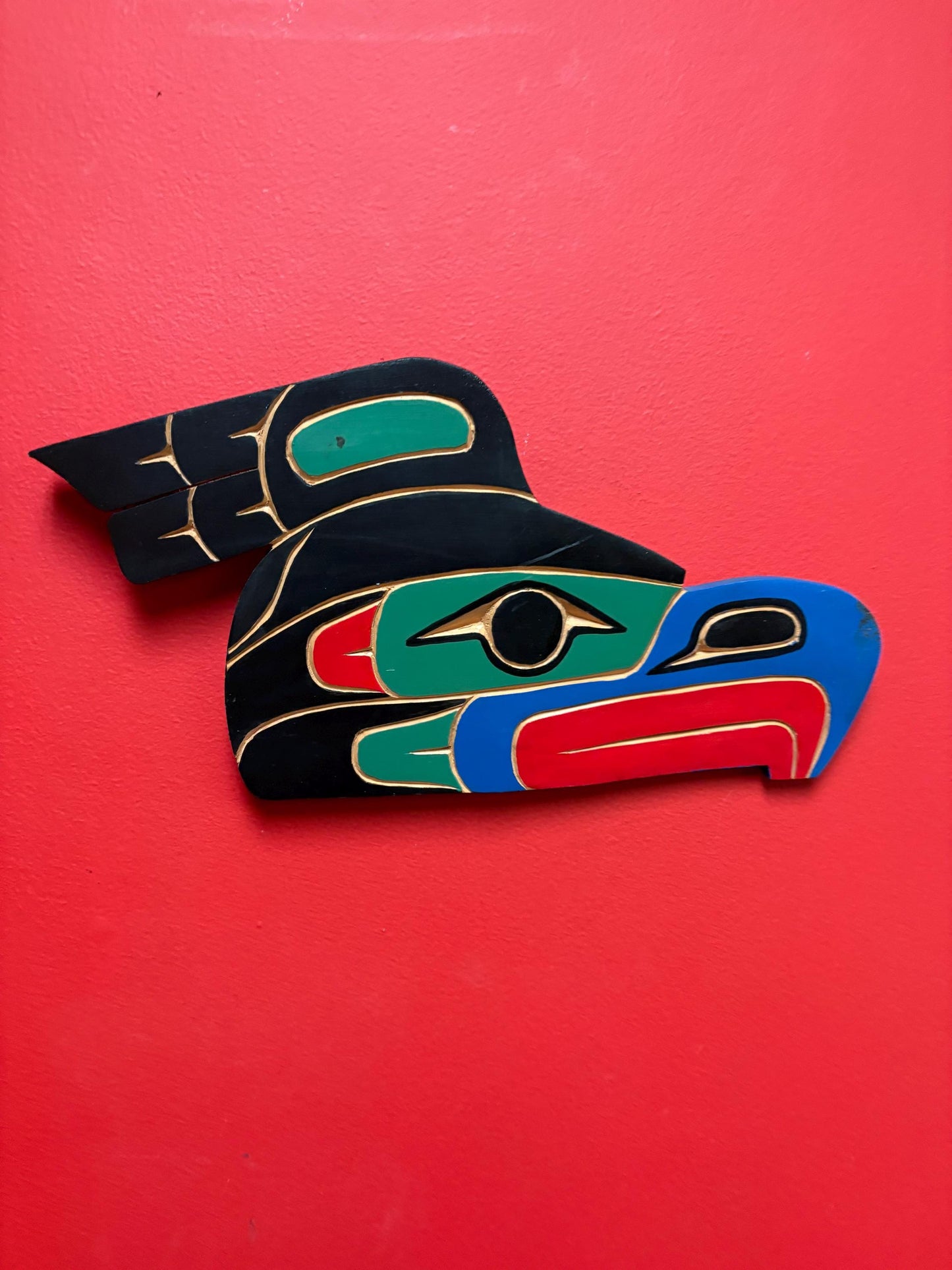 Beautiful signed indigenous first nations pacific north West Coast 14 by 7  inch polychrome painted Kolus plaque  good value