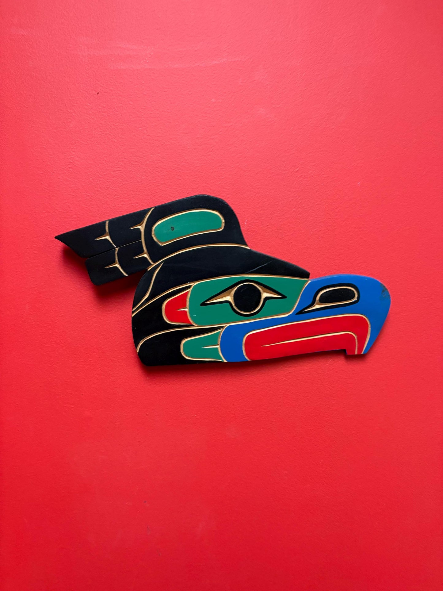 Beautiful signed indigenous first nations pacific north West Coast 14 by 7  inch polychrome painted Kolus plaque  good value