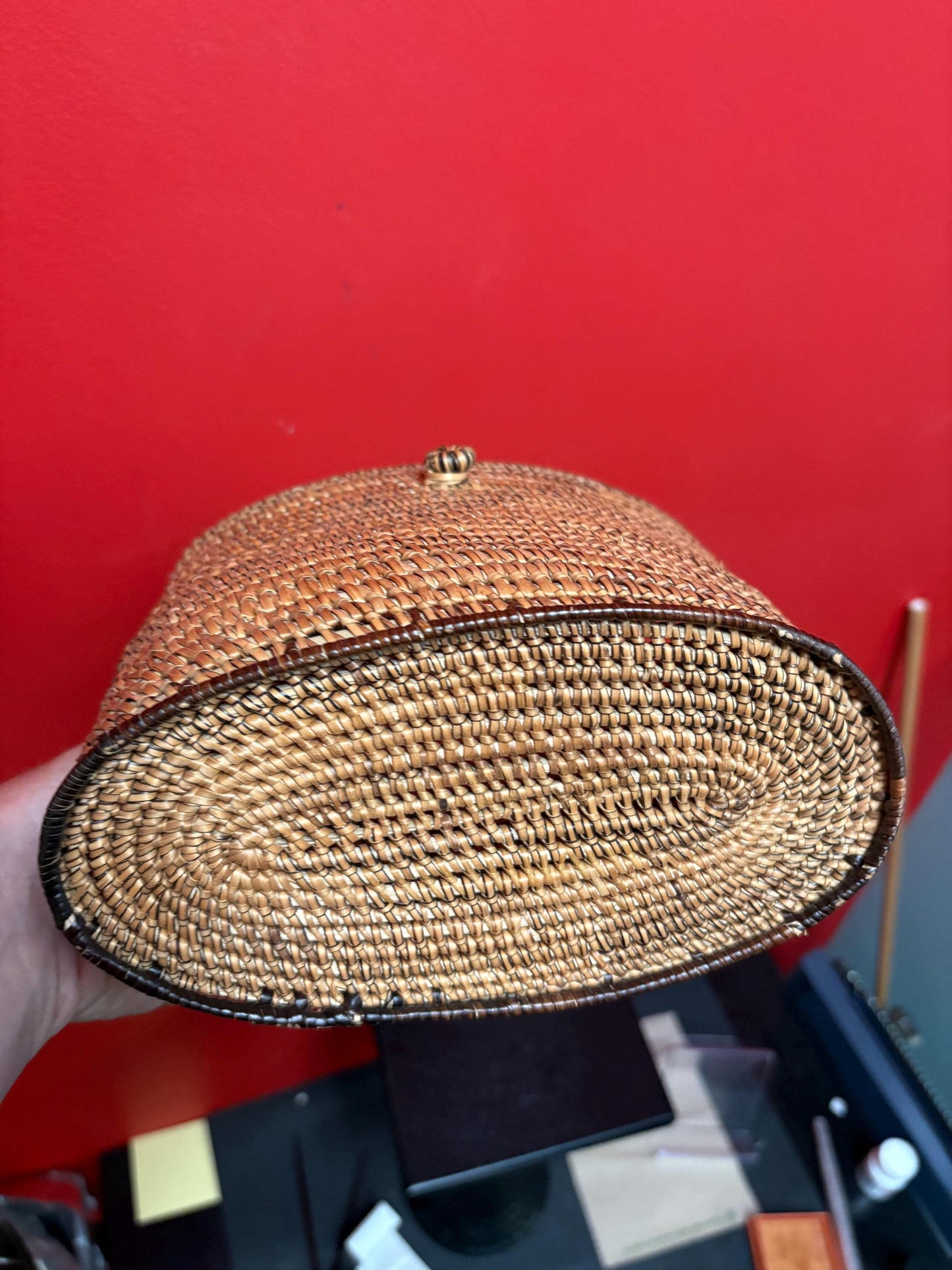 Indigenous first nations weaved basket box 8 x 5 x 9“ high  great value