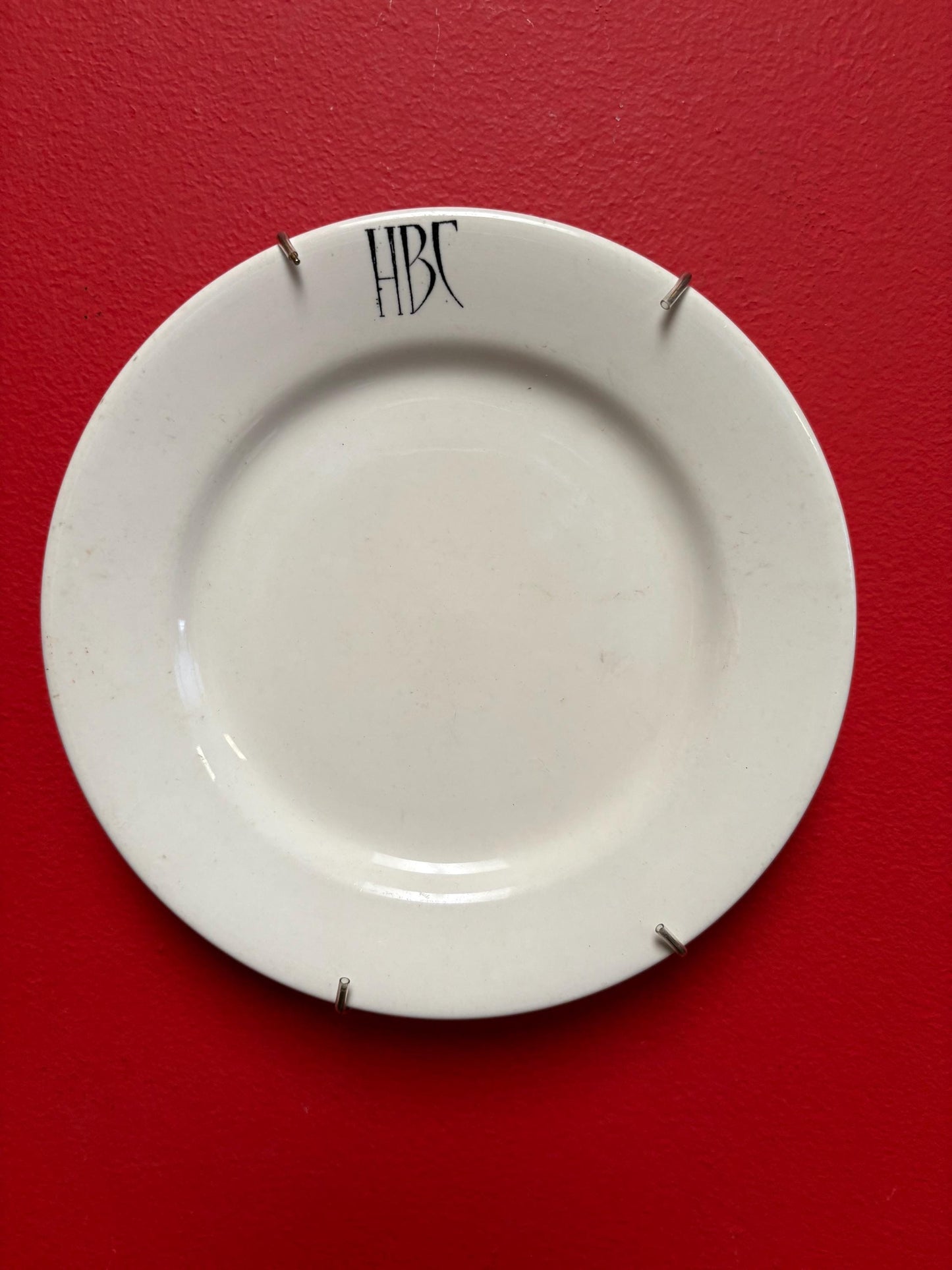 Beautiful rare Hudson Bay Company, HBC antique plate  perfect condition - 8 inches across  wow