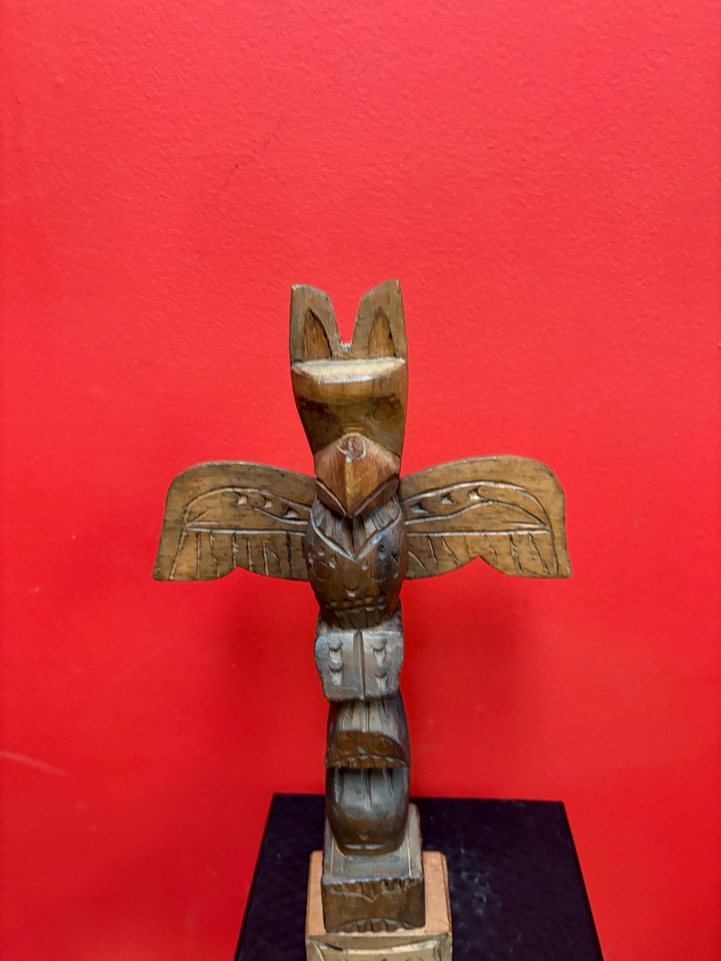Beautiful indigenous first nation Pacific Northwest Coast signed totem with wings  13 x 7 wide nice  detail and great detail