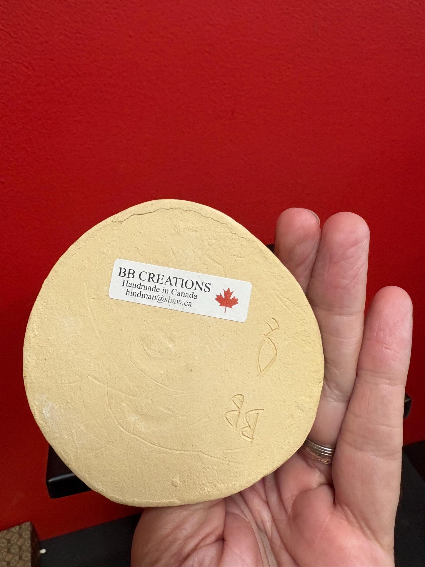 Beautiful Canadian indigenous Inuit signed clay statue of Eskimo and Inukshuk handmade  approx 3  high  perfect condition  great gift