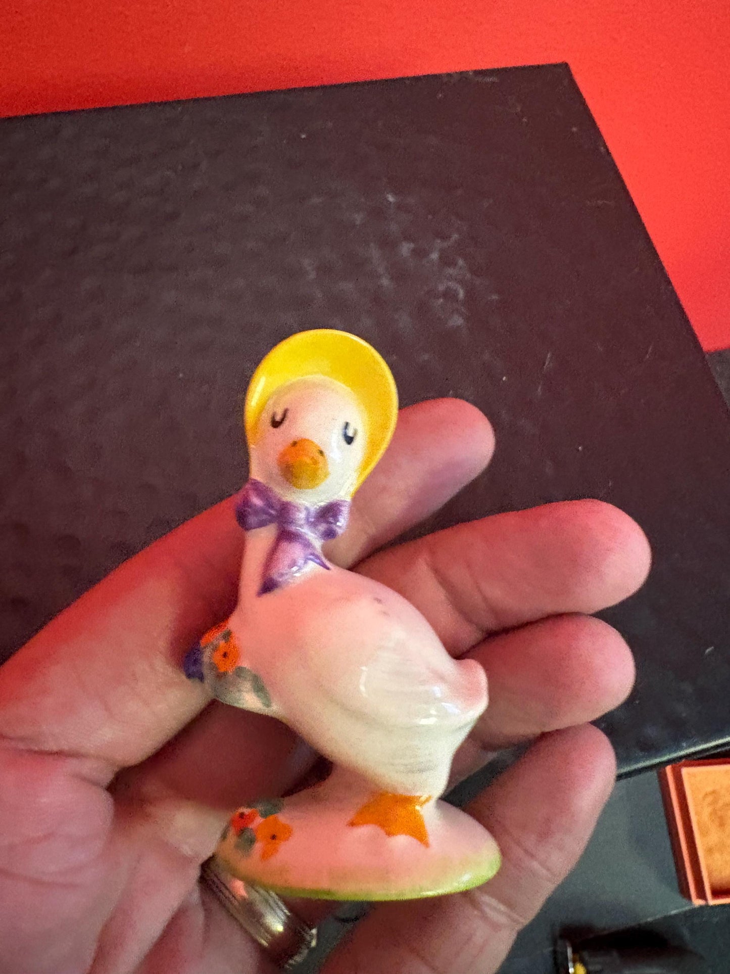 Lovely English wade duck with hat  3 inches tall in perfect condition- B