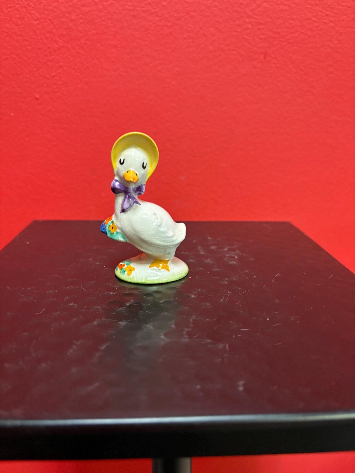 Lovely English wade duck with hat  3 inches tall in perfect condition- B