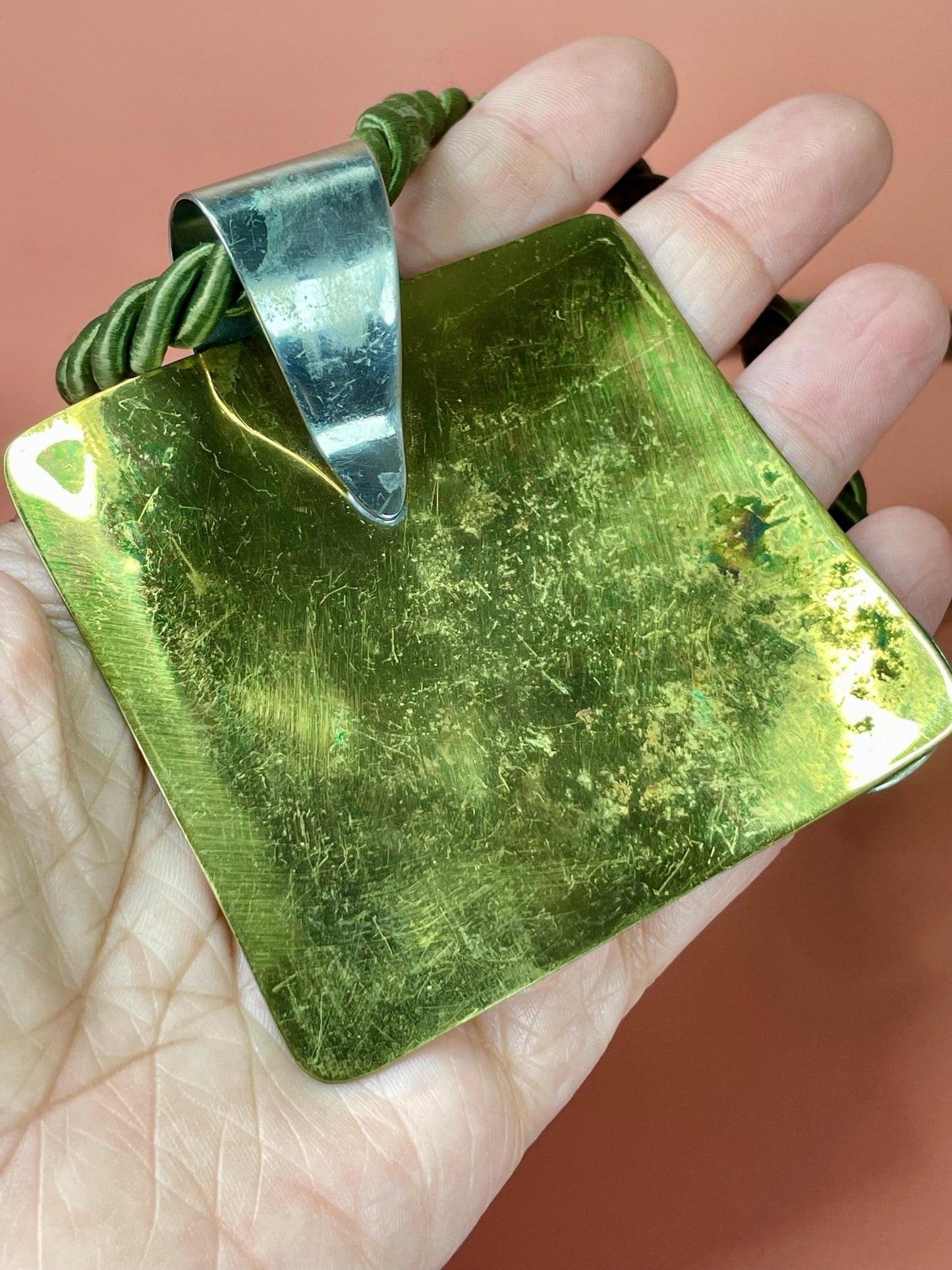 Approx 13 inch necklace and 2.5 inch pendant  bold beauty