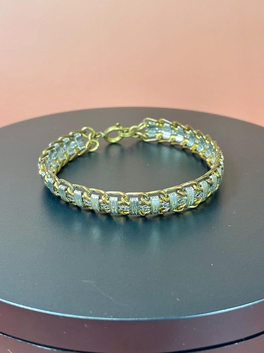 Elegant Vintage Gold-Tone Bracelet  a stunner