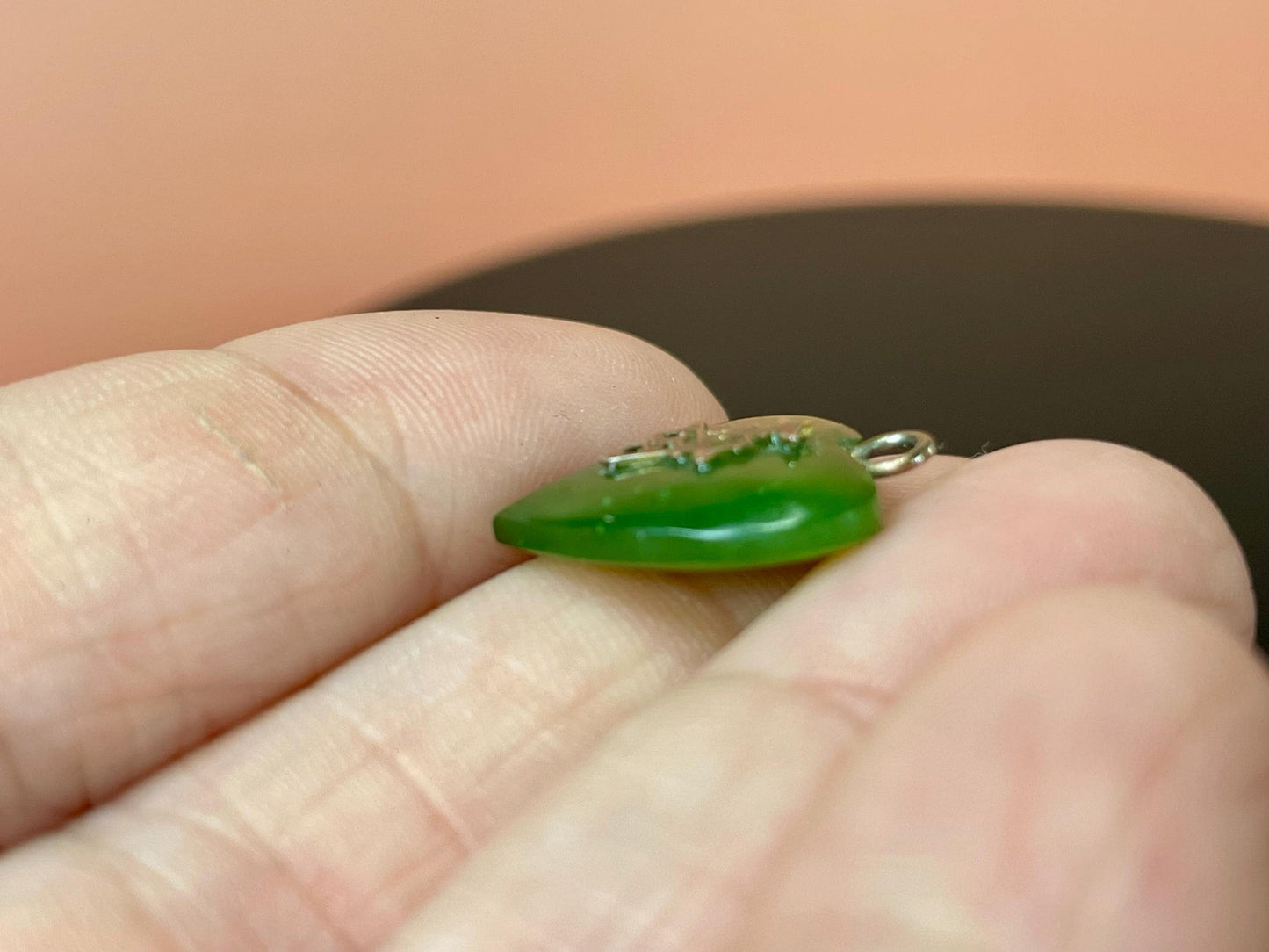 Lovely old Chinese untested, gold and jade pendant   beautiful and good value  .75 inches long