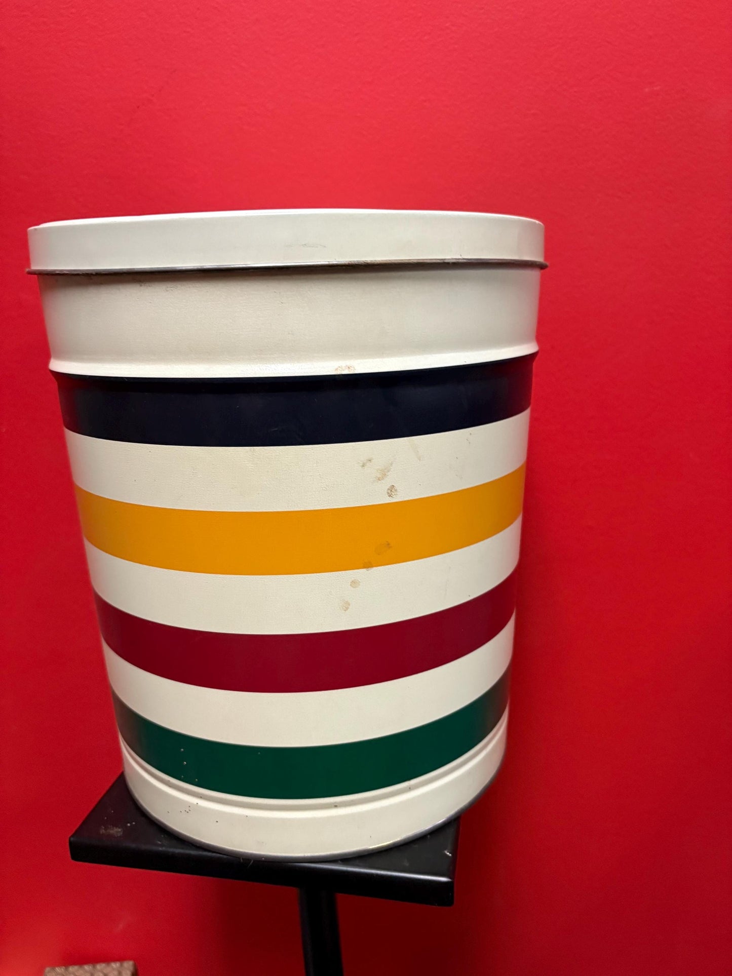 Lovely 12 x 10 inches across Hudson Bay company popcorn tin  HBC  great decoration