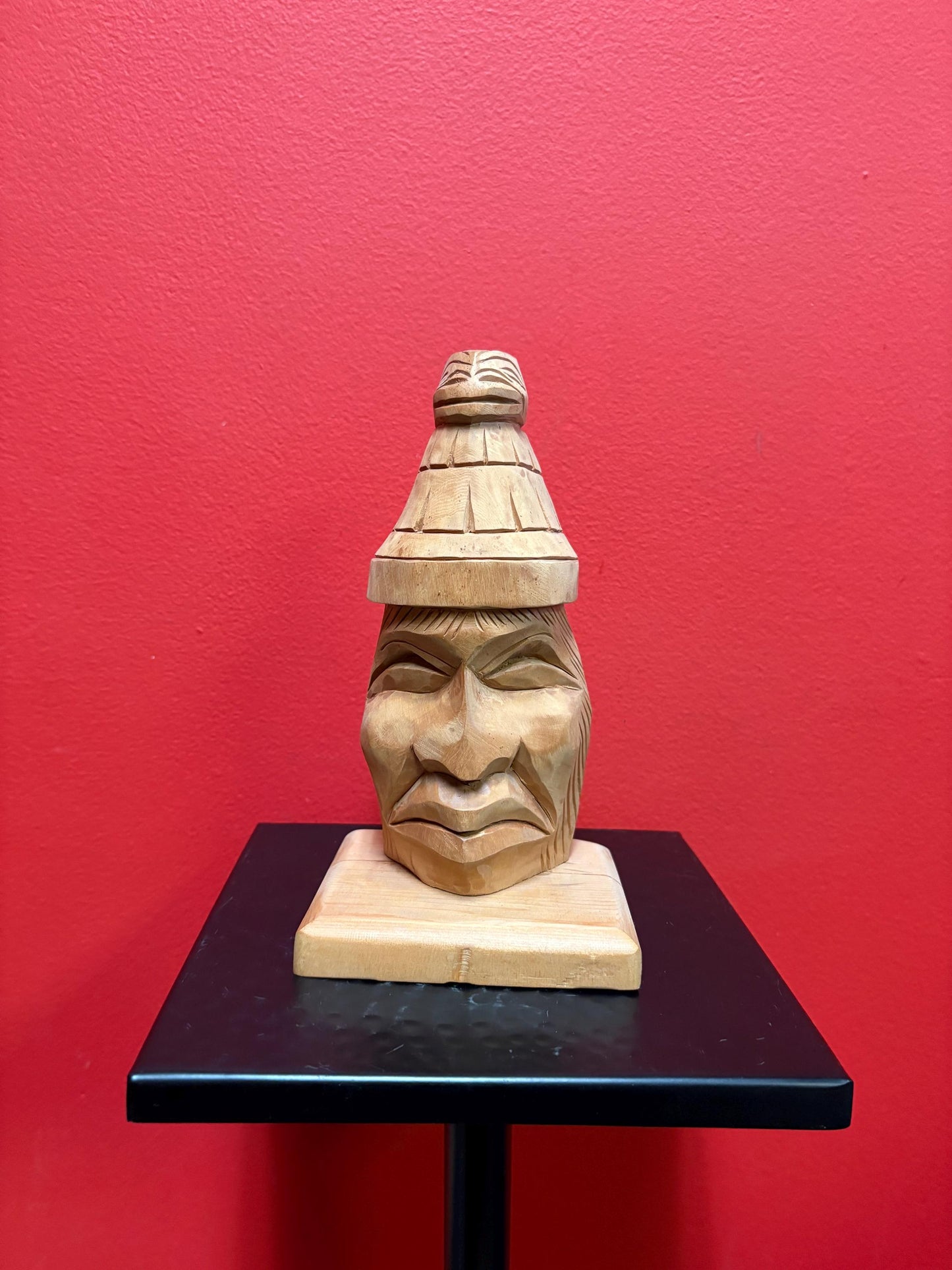 Lovely indigenous first nations Pacific northwest coast Cedar statue of a chief by Marvin Baker  great detail and price - 8 inches tall