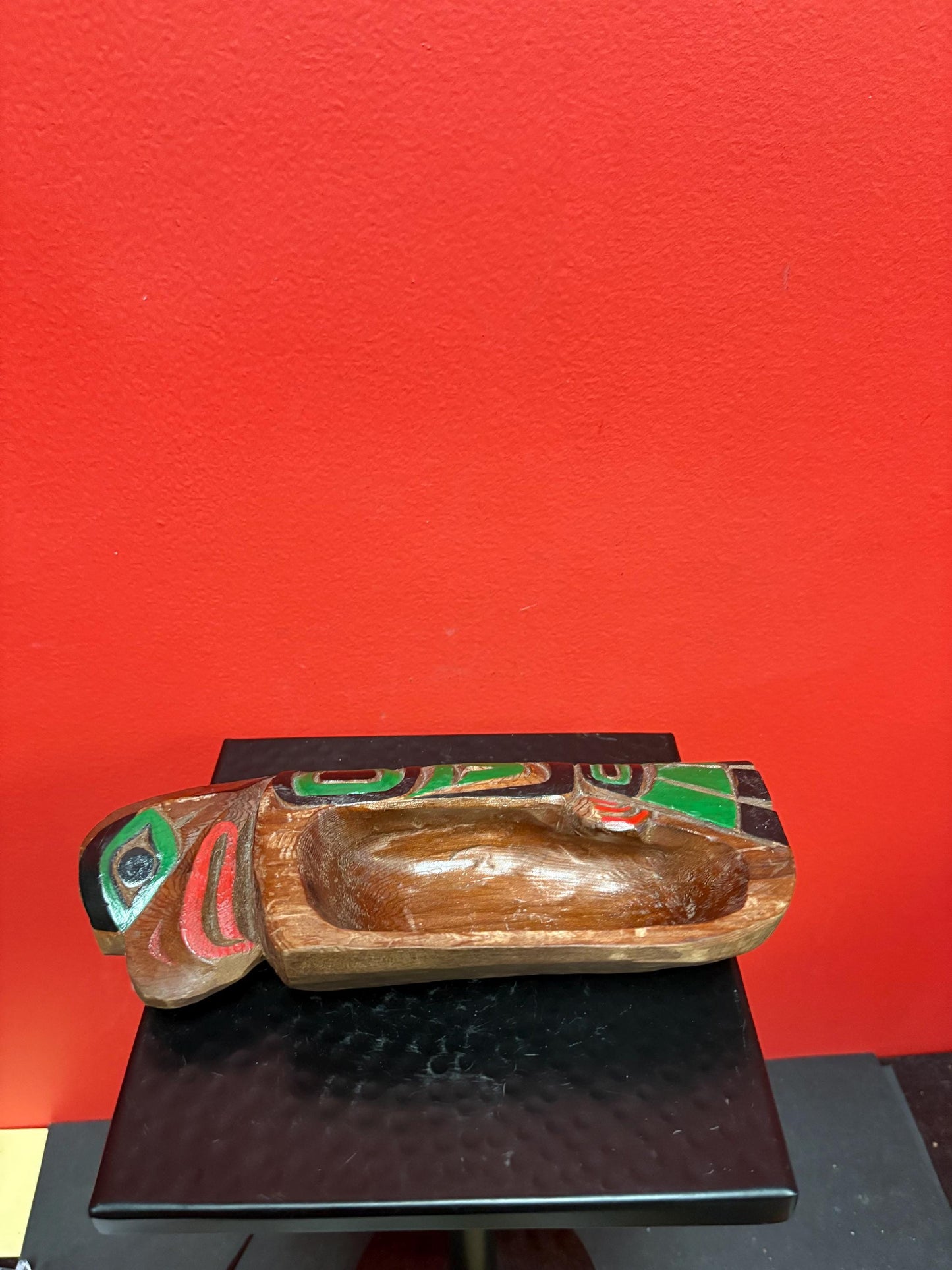 Beautiful 9 x 3 1/2“ indigenous first nation Pacific Northwest coast lambert goldsmith eagle feast bowl  signed with information