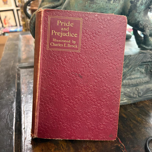 Stunning pride and prejudice by Jane Austin first edition and illustrated by Charles E Brock 1895  New York good antique condition  wow