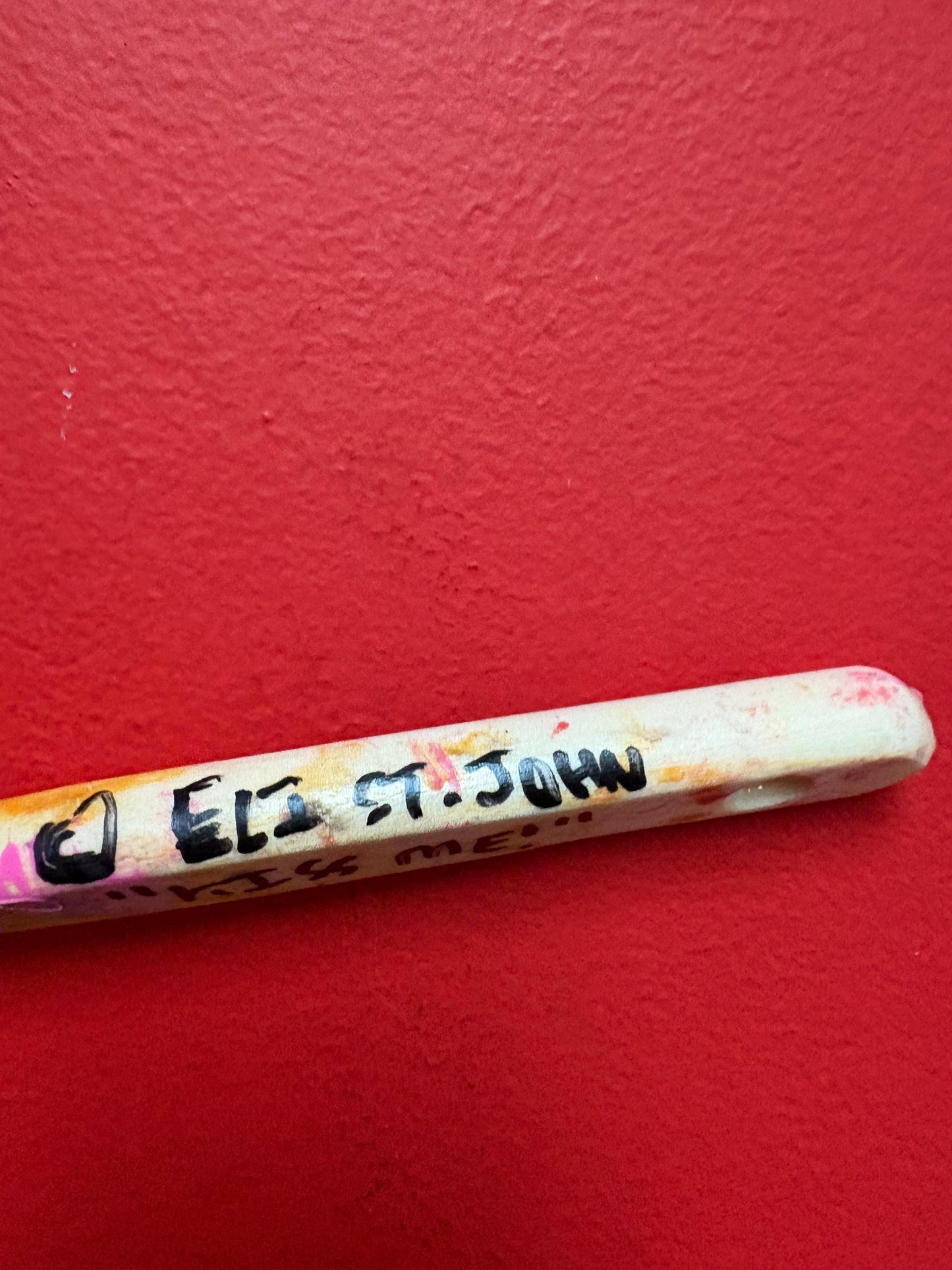 Very cool 11 inch long Vancouver Eli visually impaired artist Eli St. John kiss me paintbrush  wow