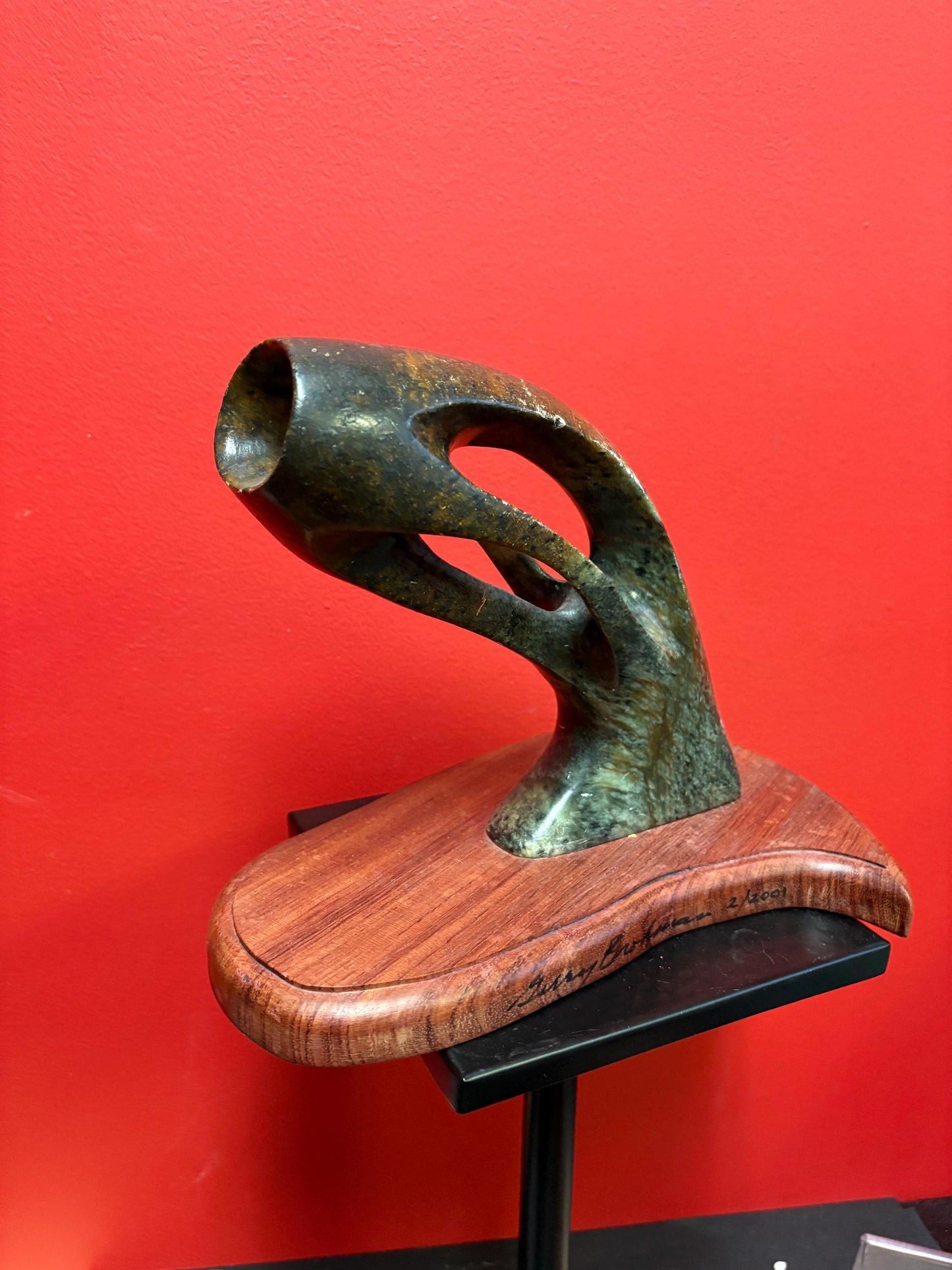 Stunning signed Inuit soapstone stone yonic statue   12 x 9 high and truly a wonderful piece of art