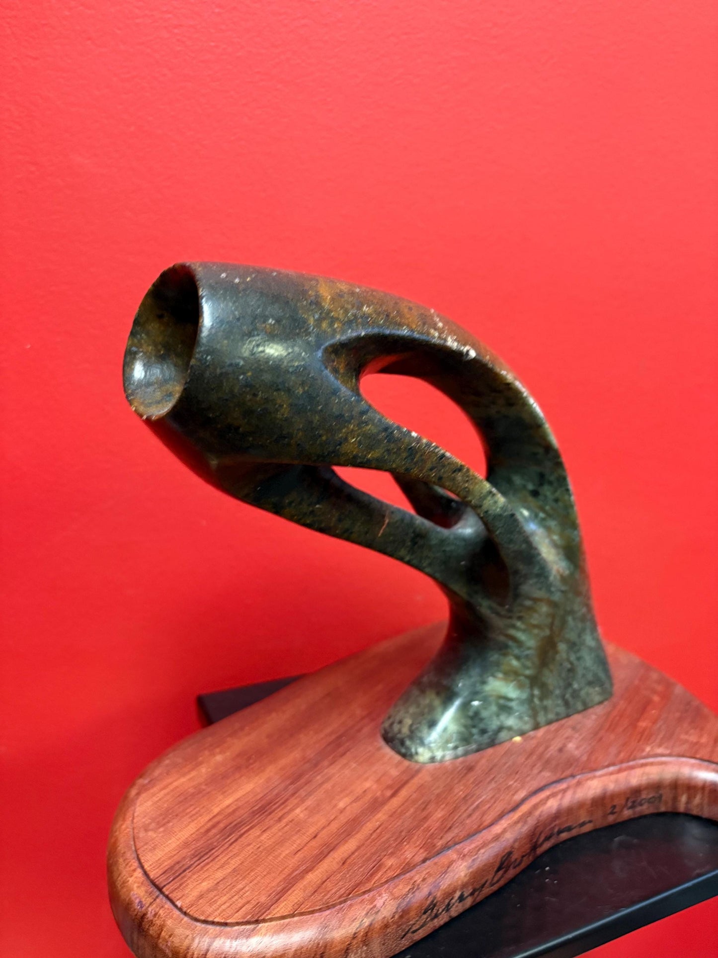 Stunning signed Inuit soapstone stone yonic statue   12 x 9 high and truly a wonderful piece of art