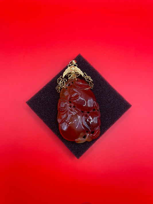 Fabulous 2.75 inch long 14ct gold and carved agate pendant - B