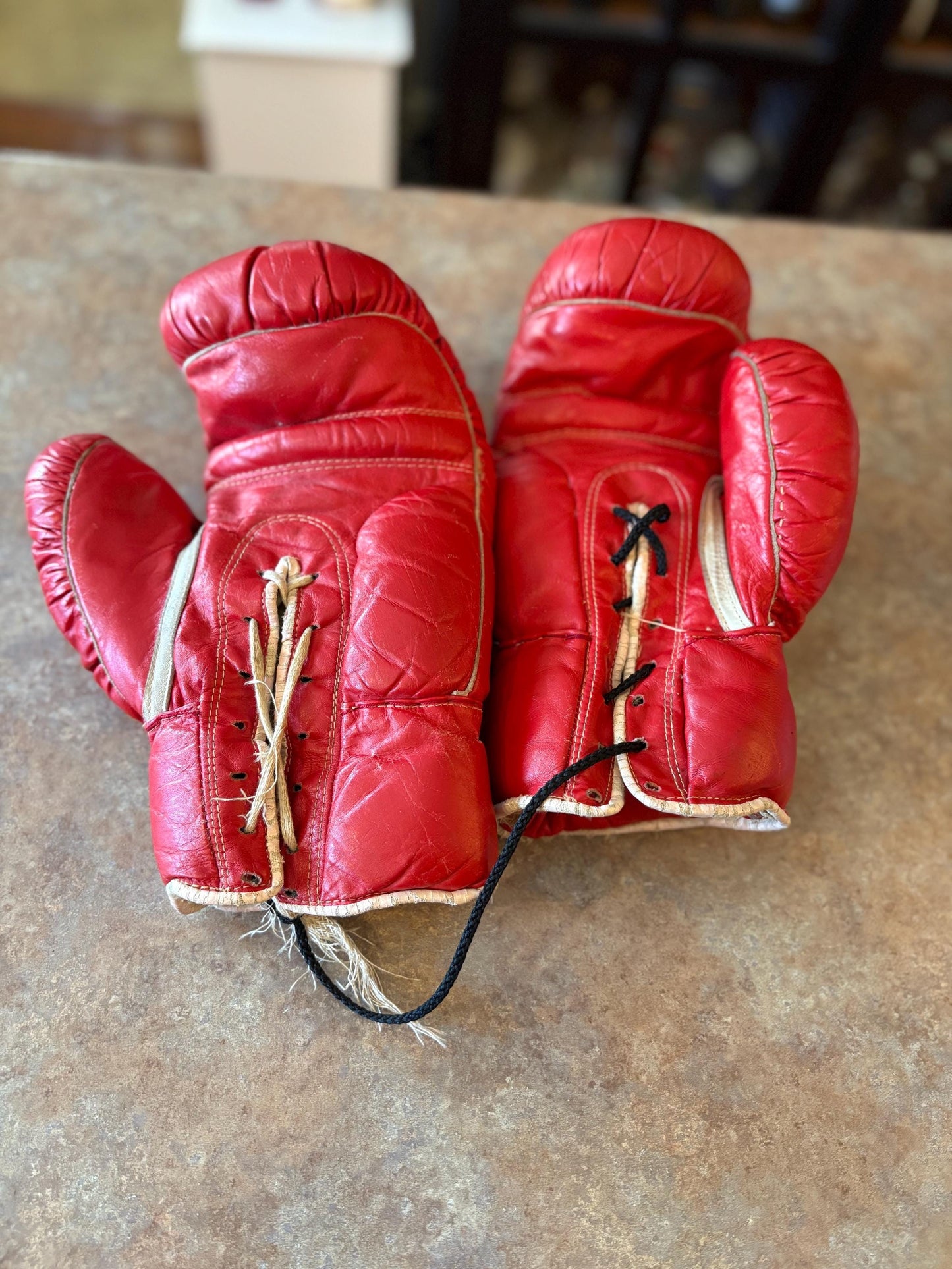 Cool vintage 12 ounce leather boxing gloves   use or display good condition and great gift - 11 inches long