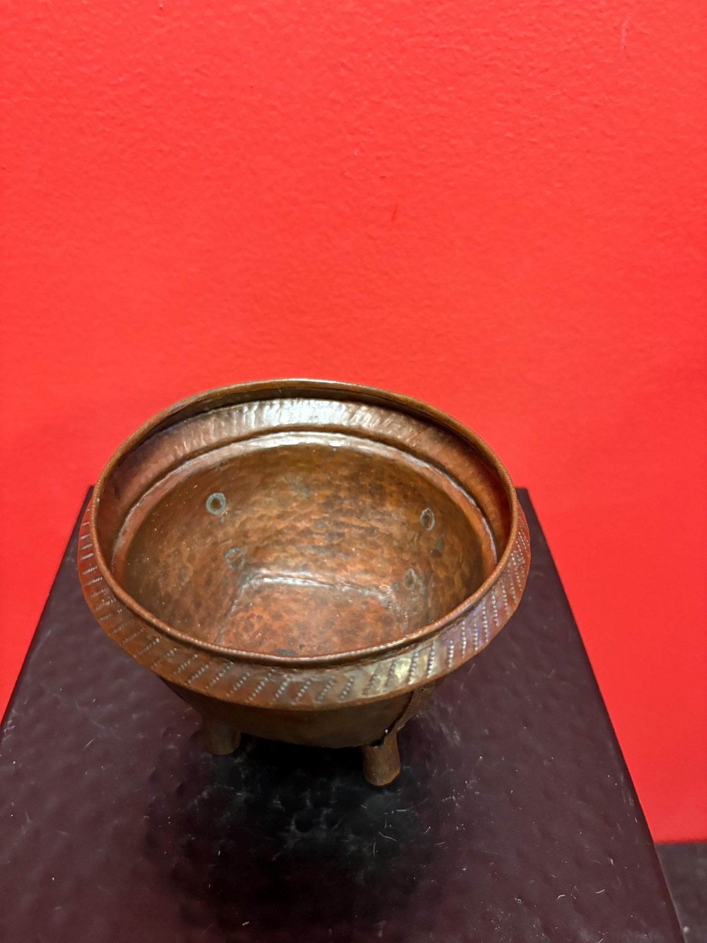 Lovely antique arts and crafts style copper bowl   3 1/2 x 4 1/2 wide  great decoration and good value