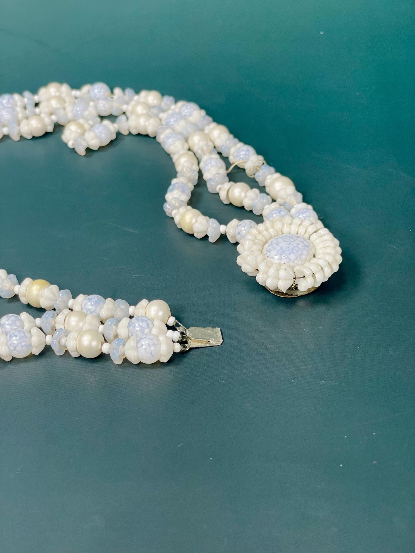20 inch Glass Bead and Faux Pearl Necklace