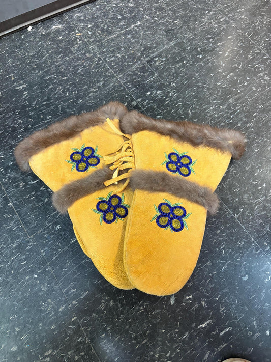 Beautiful old 13 inch long, beaded leather and fur indigenous First Nations  pacific north West Coast gloves  amazing condition