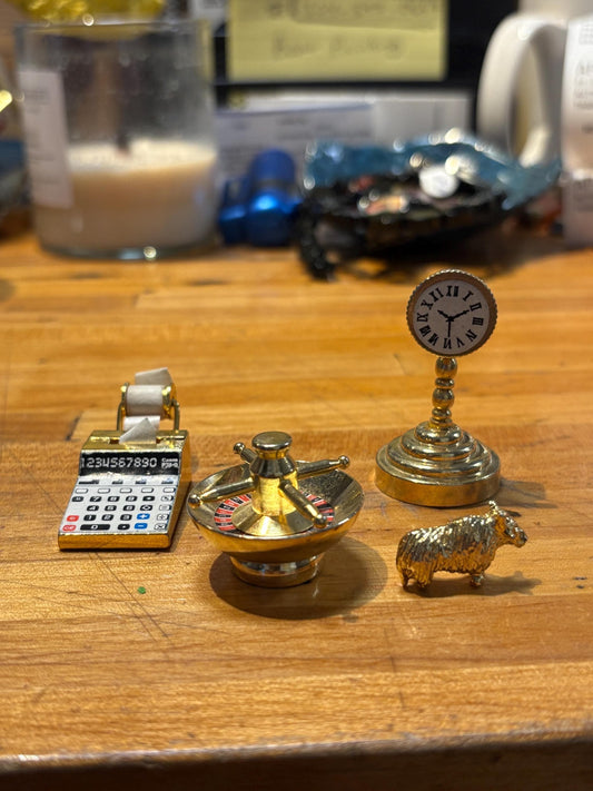 Cool lot of four vintage brass pieces   2 inches tall and less  fun gifts  great value for all