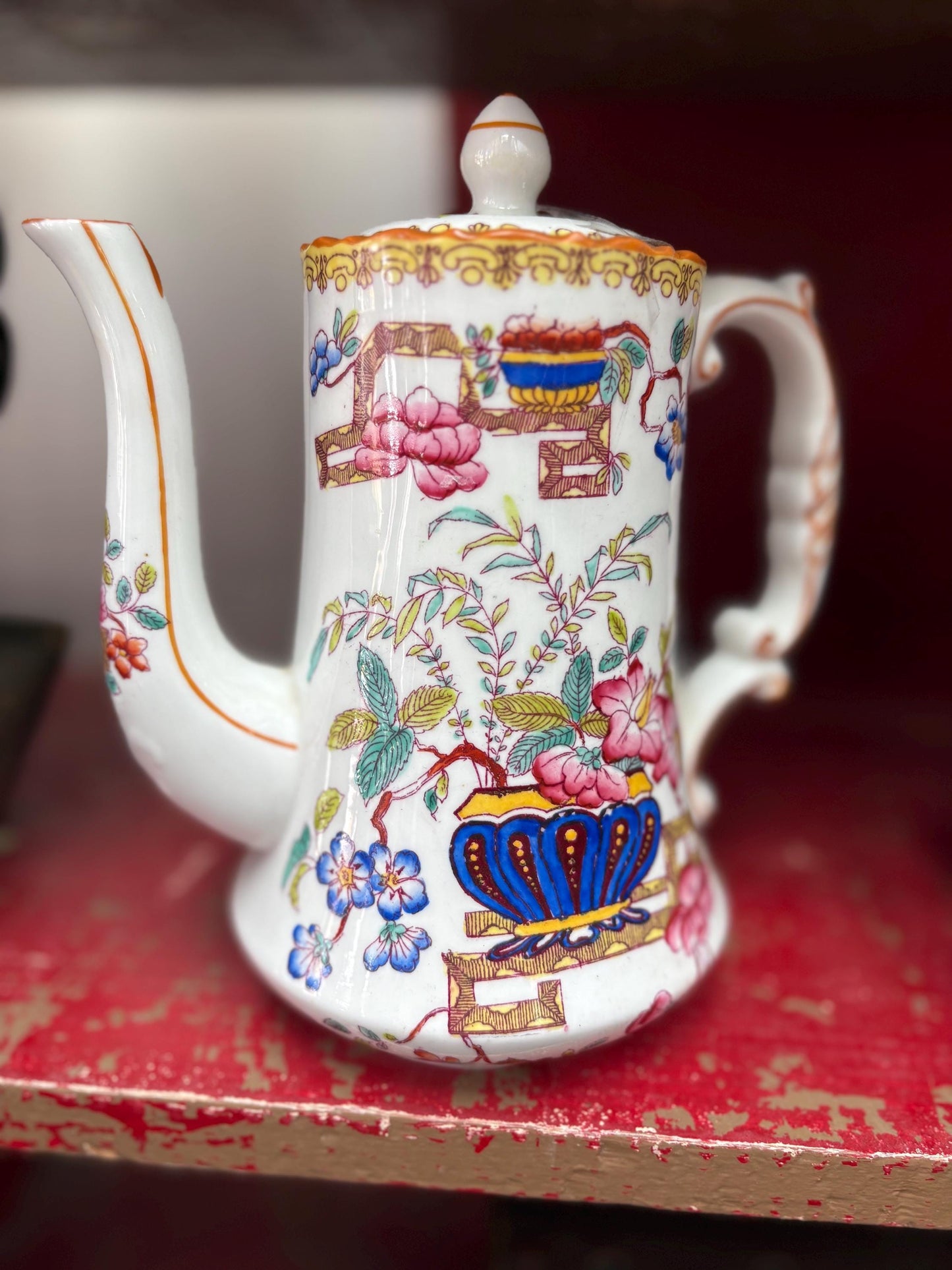 Beautiful antique  old country by HAMMERSLEY  small coffee or hot water jug in perfect condition  8 x 6 wide