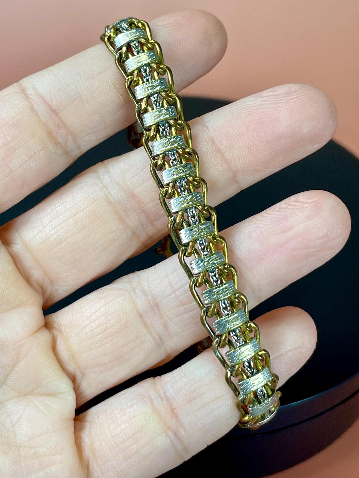 Elegant Vintage Gold-Tone Bracelet  a stunner