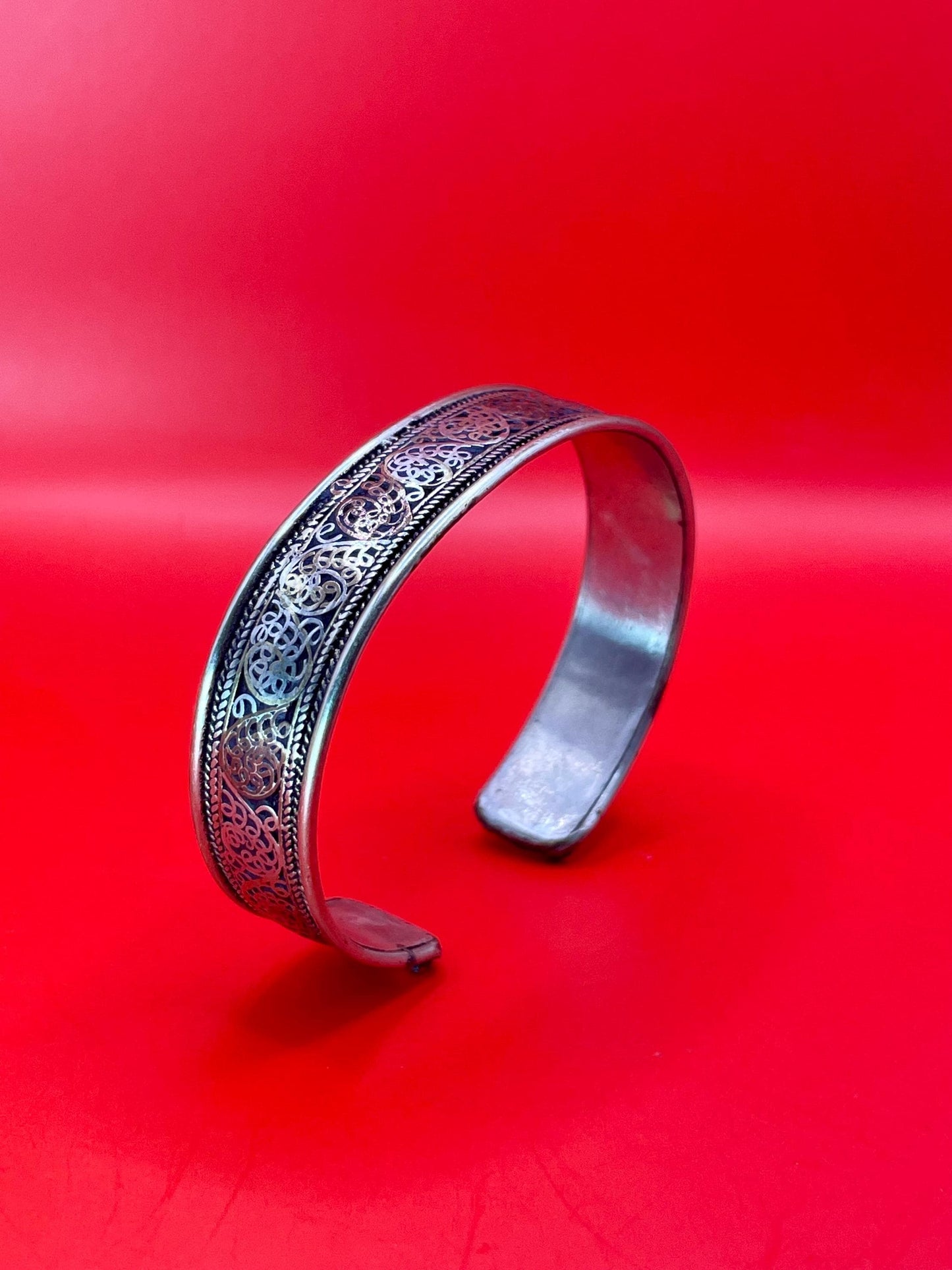 2.5 inch Two tone Persian Cuff Bracelet