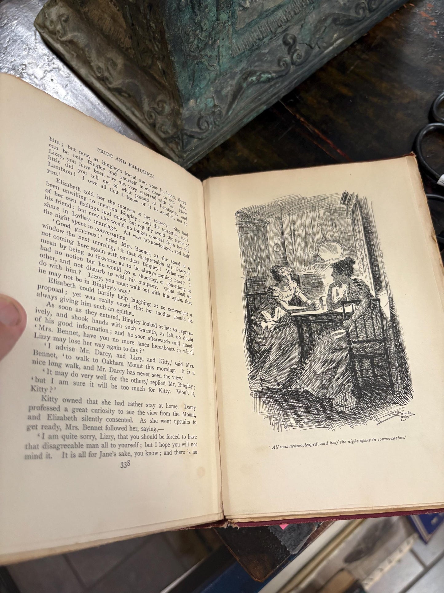 Stunning pride and prejudice by Jane Austin first edition and illustrated by Charles E Brock 1895  New York good antique condition  wow