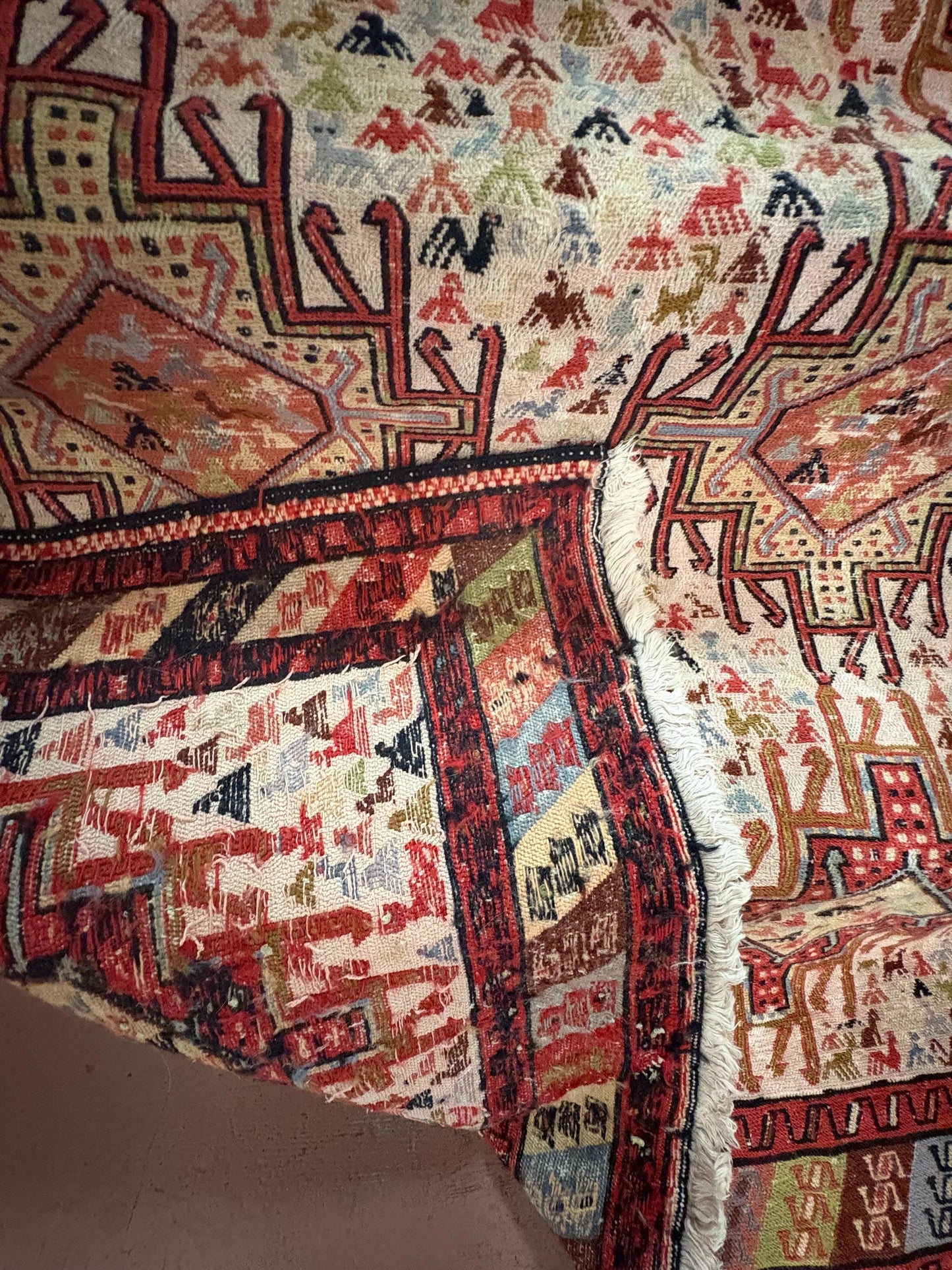 Beautiful high-end antique Persian rug  - great condition and amazing price  approximately 54 x 41 inches wide  wow  amazing imagery