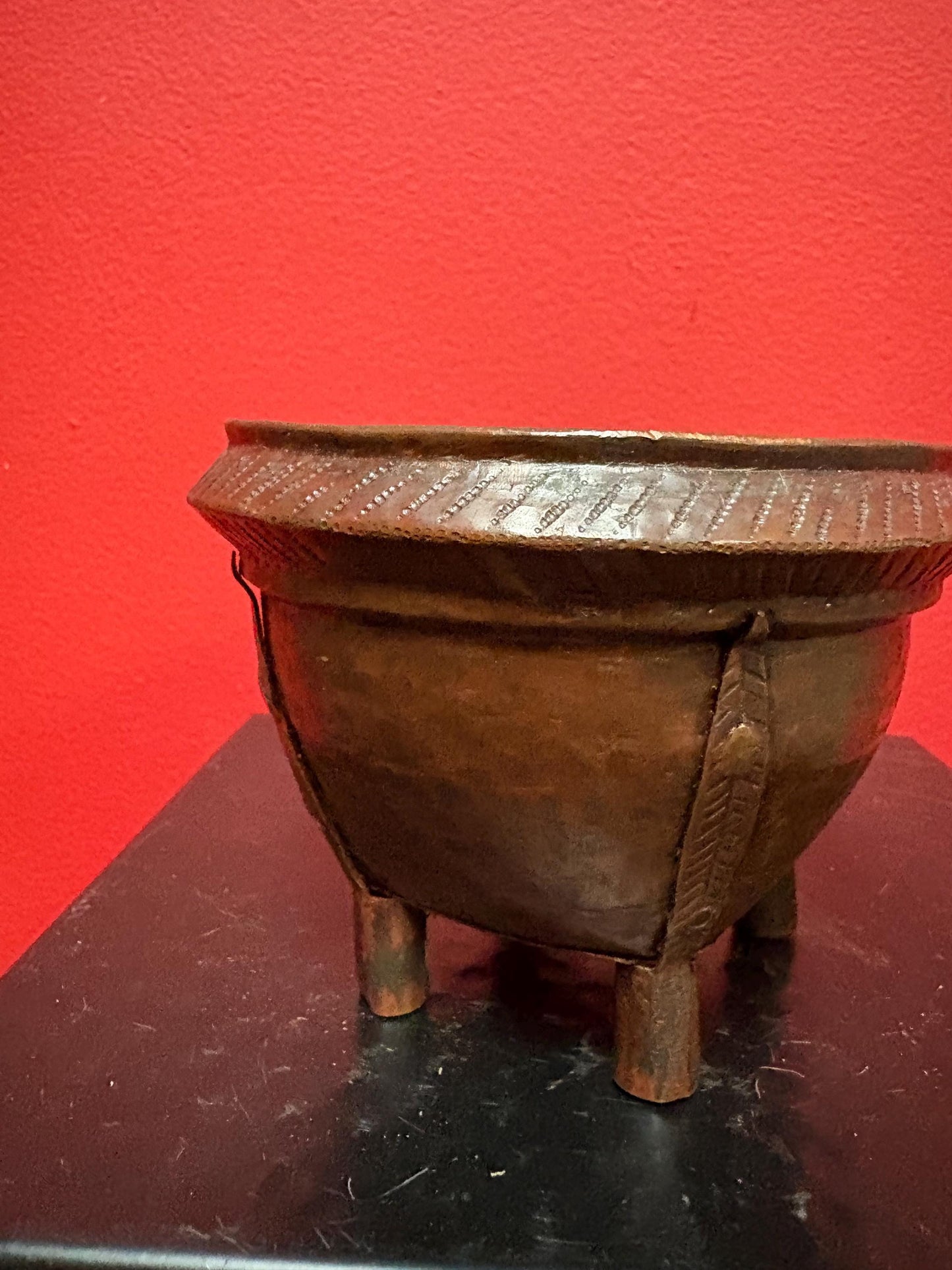 Lovely antique arts and crafts style copper bowl   3 1/2 x 4 1/2 wide  great decoration and good value