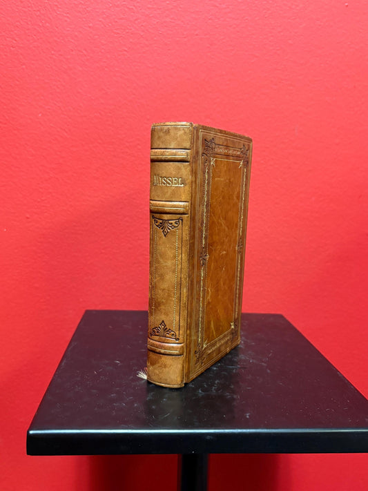 Stunning 1919 French MISSEL DE la VICTOIRE by Jean - Marie Buisson  perfect condition  in French  celebrate end of 1st ww wow