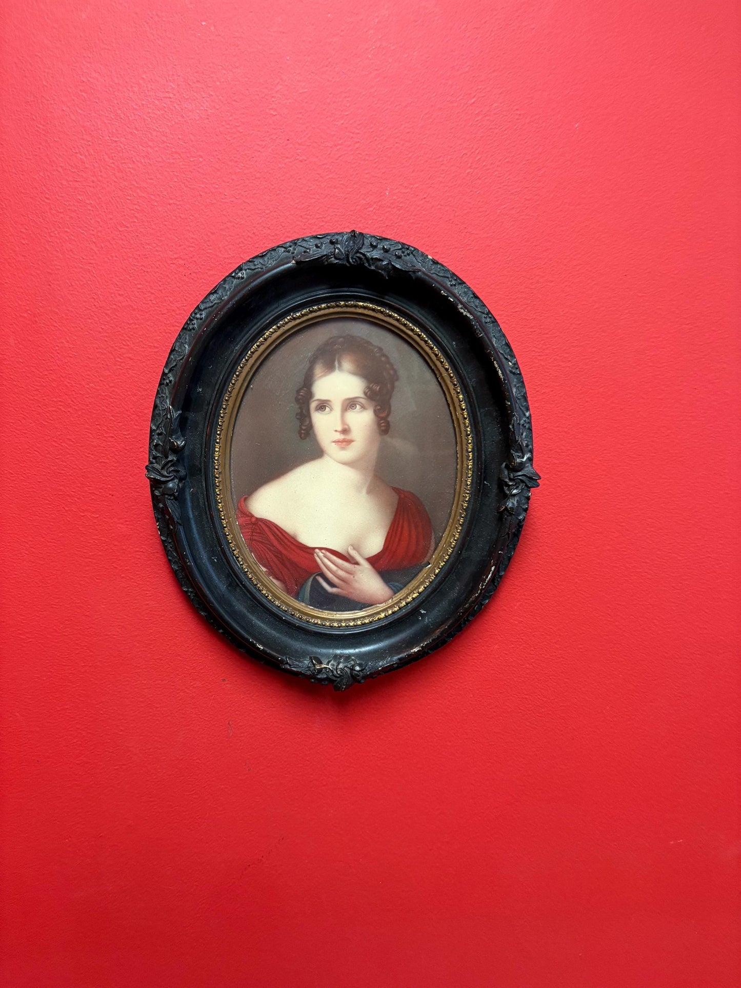 Beautiful antique print of  HELENE BONAPARTE - approx 13 x  11“ wide  great condition  really stunning  looks like original painting