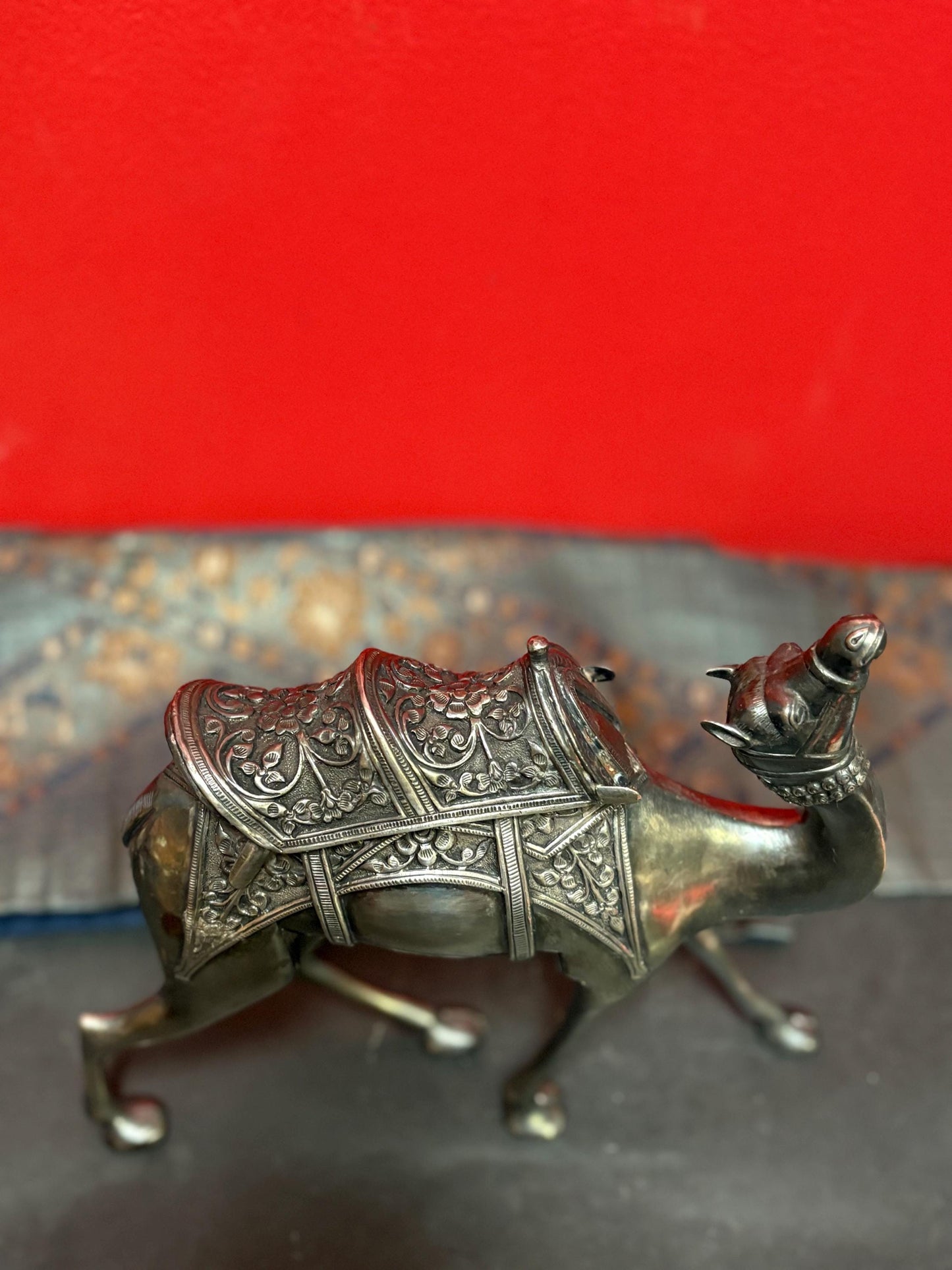 Solid .900 silver antique 9 x 10 high Persian camel  amazing detail  1.28 kg  tested and authentic - one of a kind