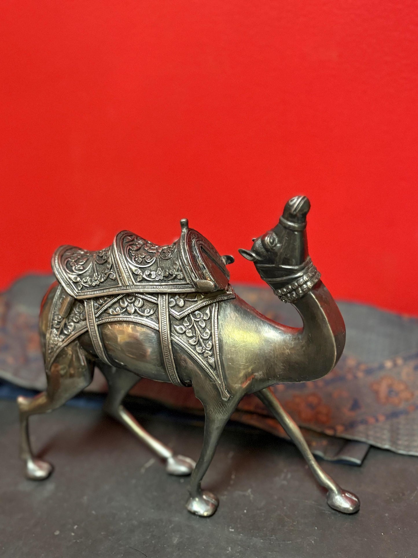 Solid .900 silver antique 9 x 10 high Persian camel  amazing detail  1.28 kg  tested and authentic - one of a kind