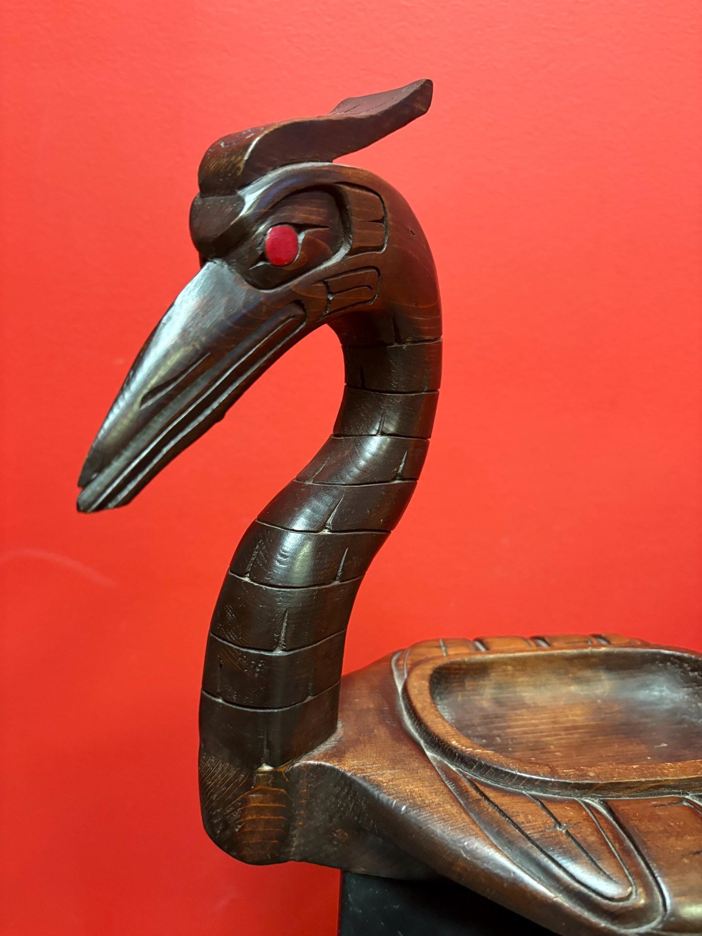 Beautiful indigenous first nation Pacific West Coast signed Willie Hawkins 12 x 7 x 11 high heron  bowl  slight crack - amazing value