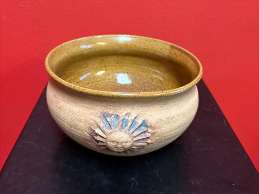 Very cool signed Southwest American pottery bowl in good condition - 5 x 3 high