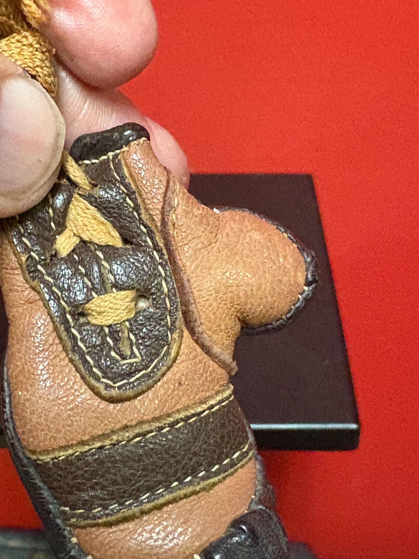 Extremely rare 1920s signed miniature boxing gloves by Jack Dempsey 2 inches -  piece of  boxing history authentic and great condition